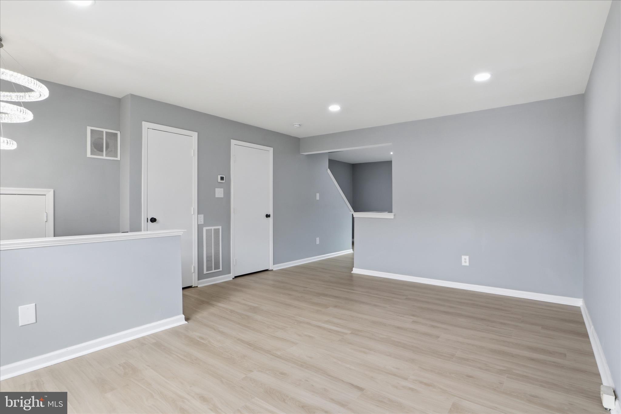 WAYSIDE VILLAGE - Residential