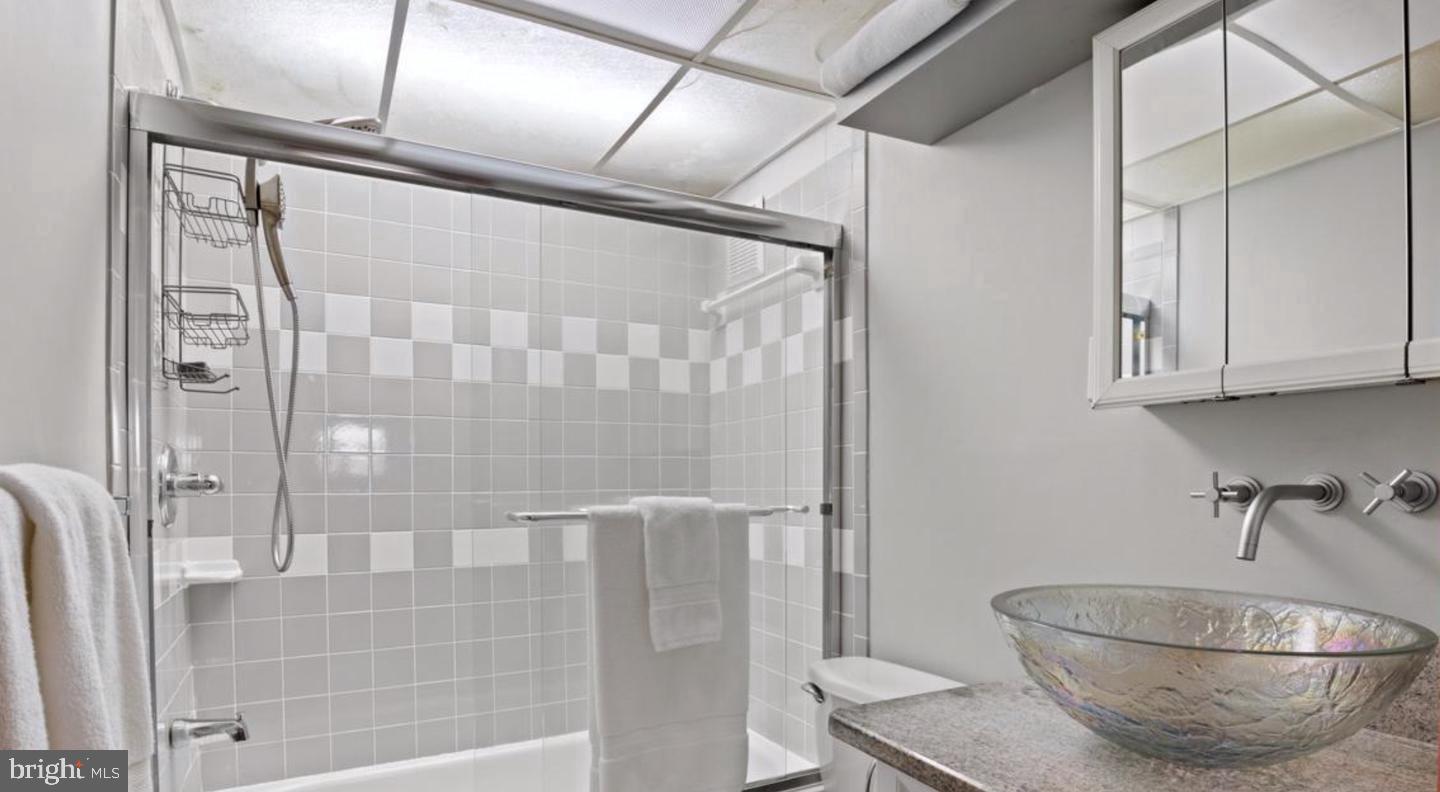 MEADOW WOOD - Residential