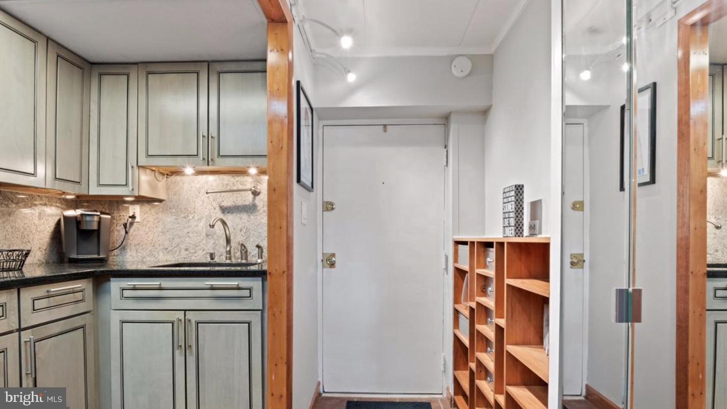 MEADOW WOOD - Residential