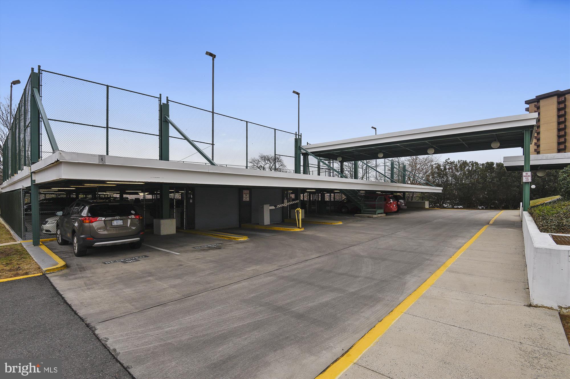 THE FOUNTAINS - Residential