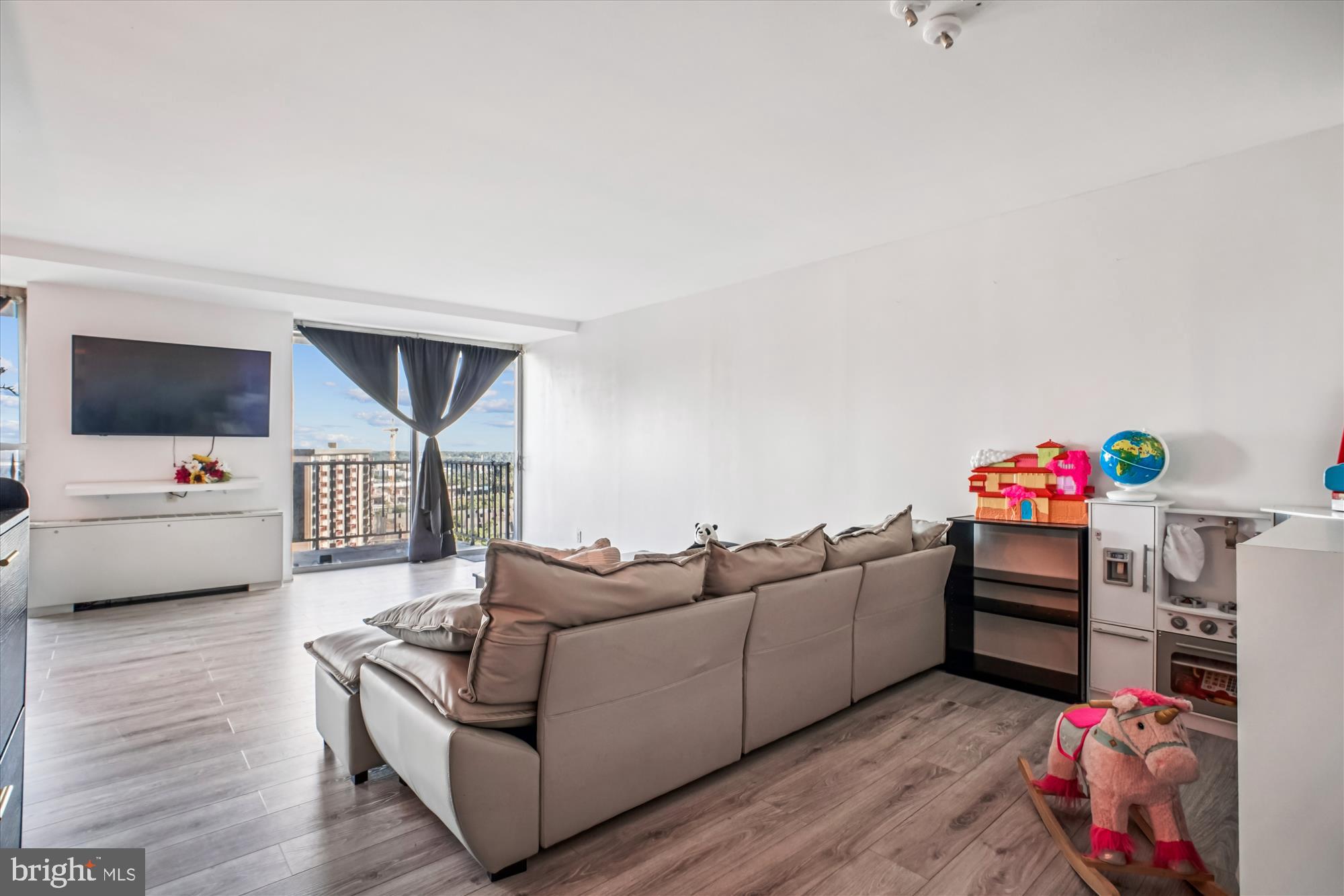 THE FOUNTAINS - Residential