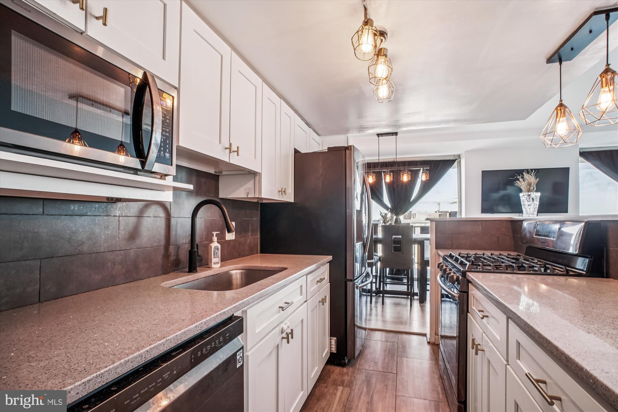 THE FOUNTAINS - Residential