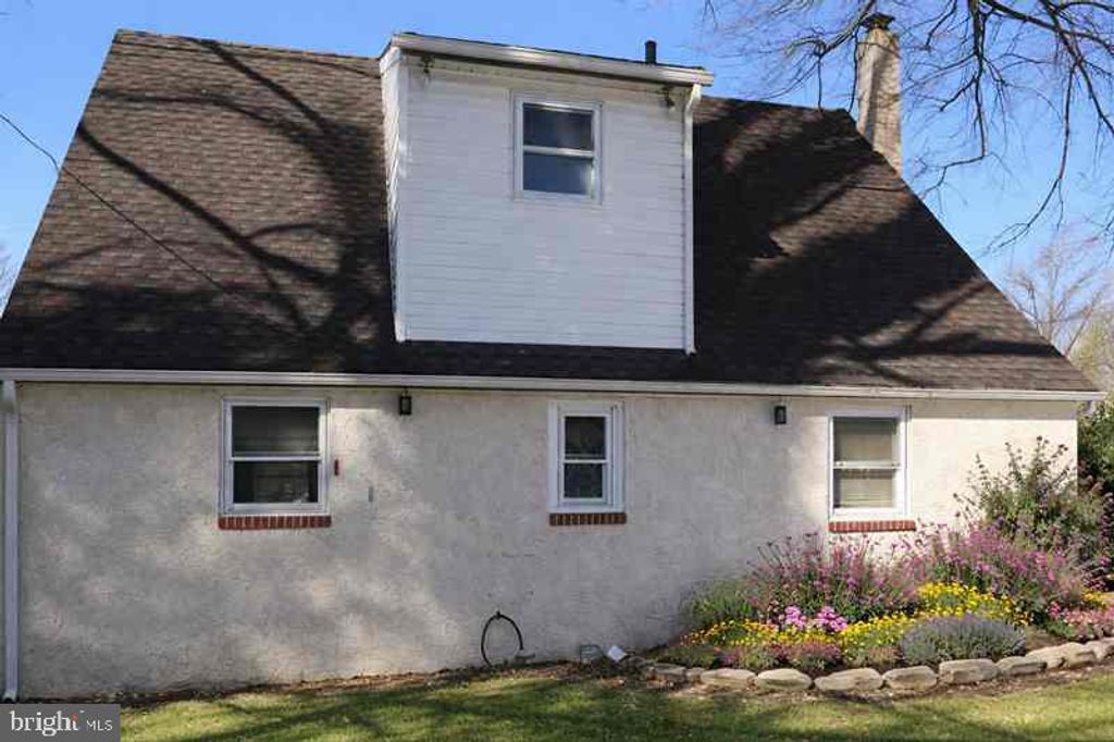 Photo of 1316 Bullens Lane, WOODLYN, PA 19094 (MLS # PADE2108592)