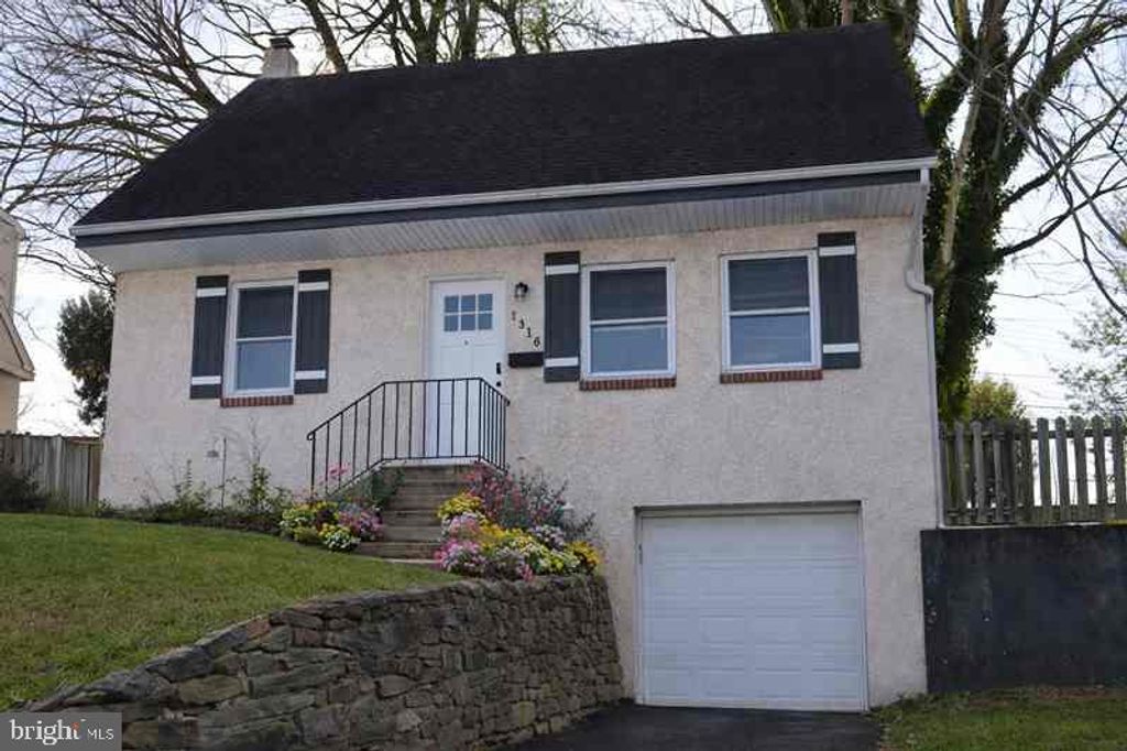 Photo of 1316 Bullens Lane, WOODLYN, PA 19094 (MLS # PADE2108592)