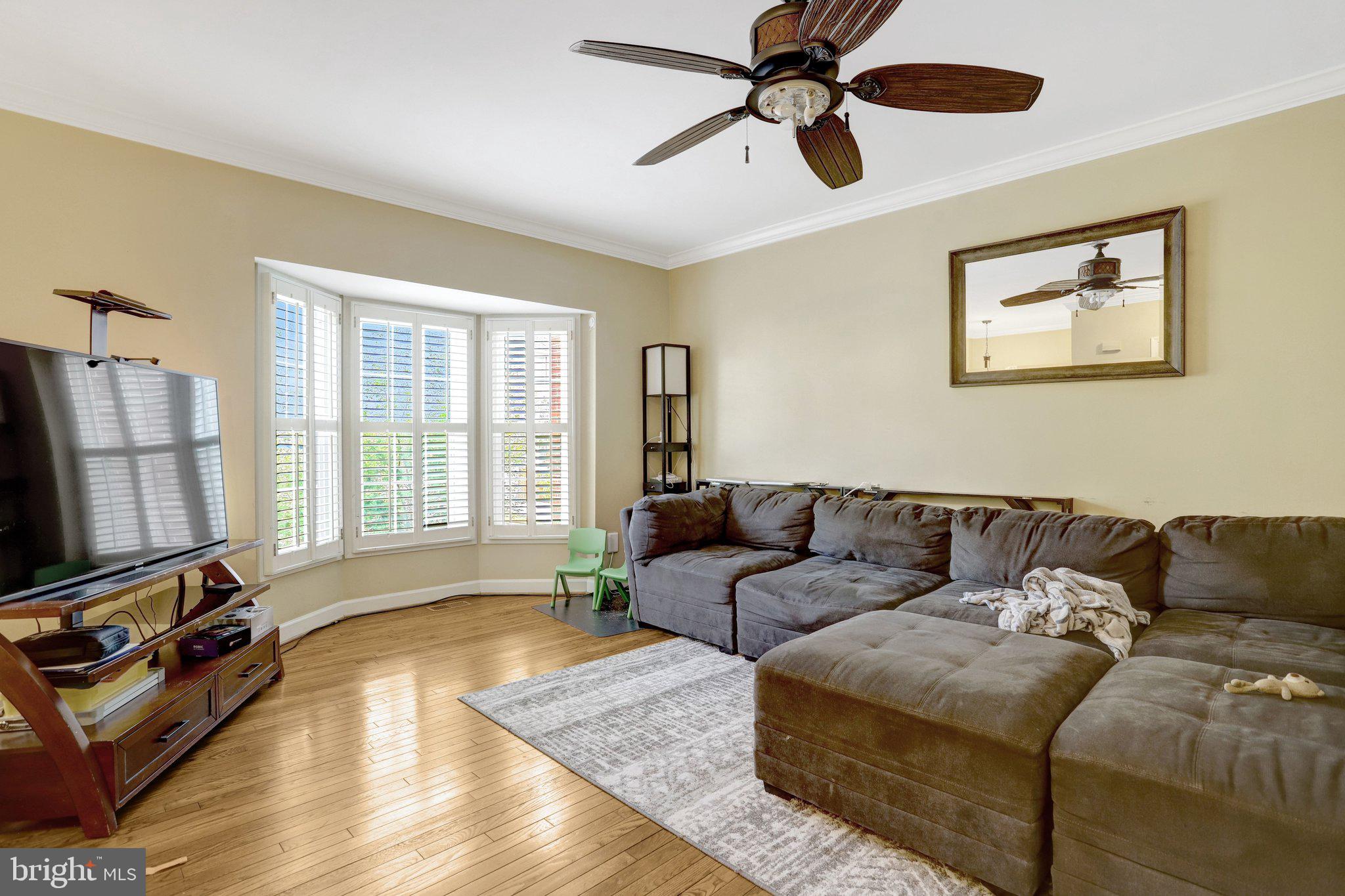 6307 CROOKED OAK LANE
