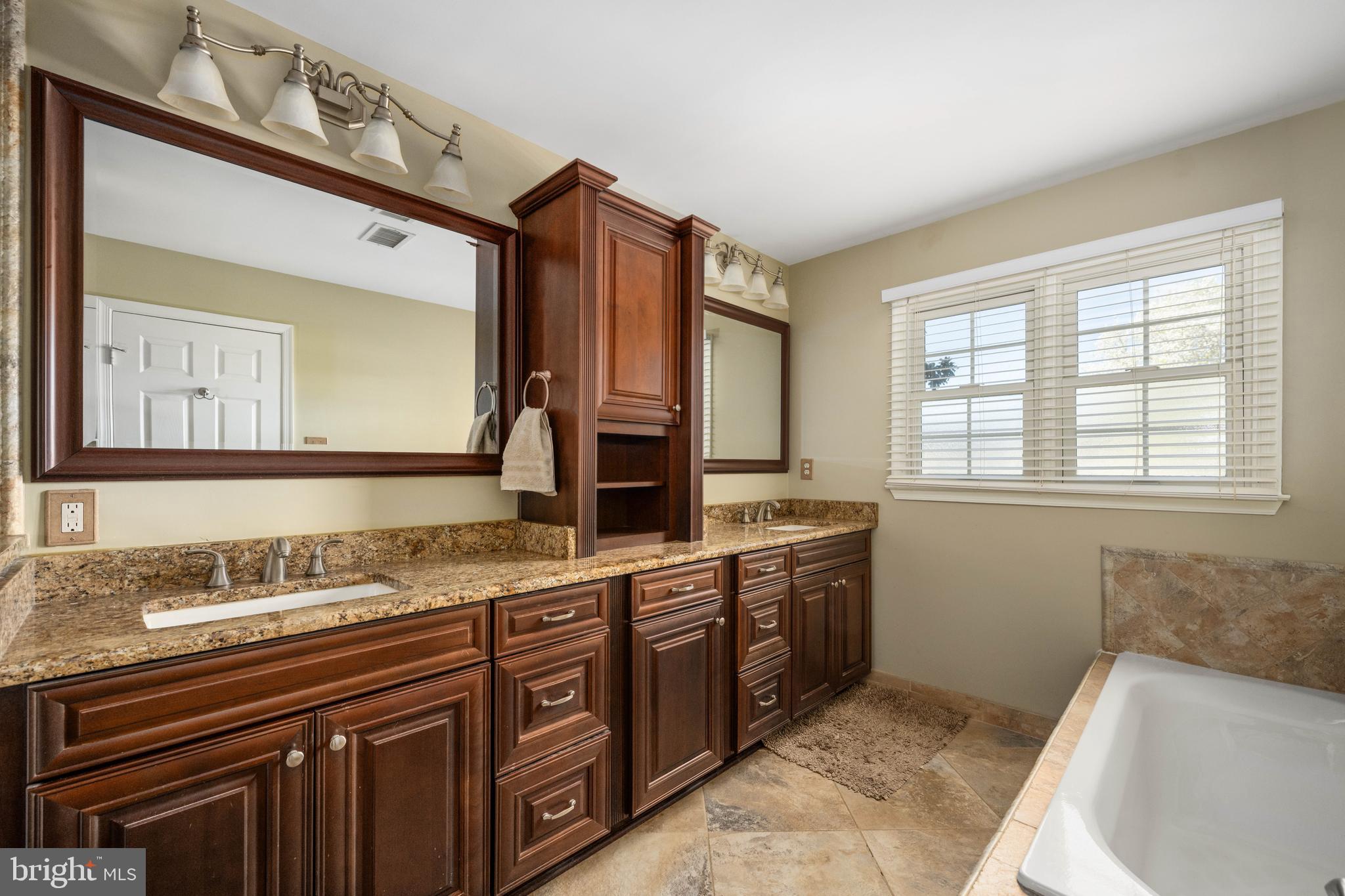 THE COLONIES OF PARK RIDGE - Residential