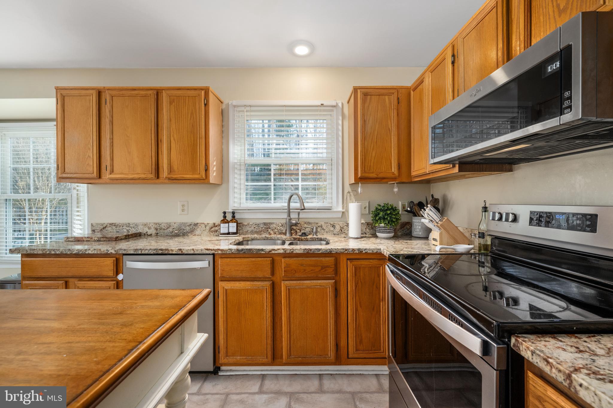 THE COLONIES OF PARK RIDGE - Residential