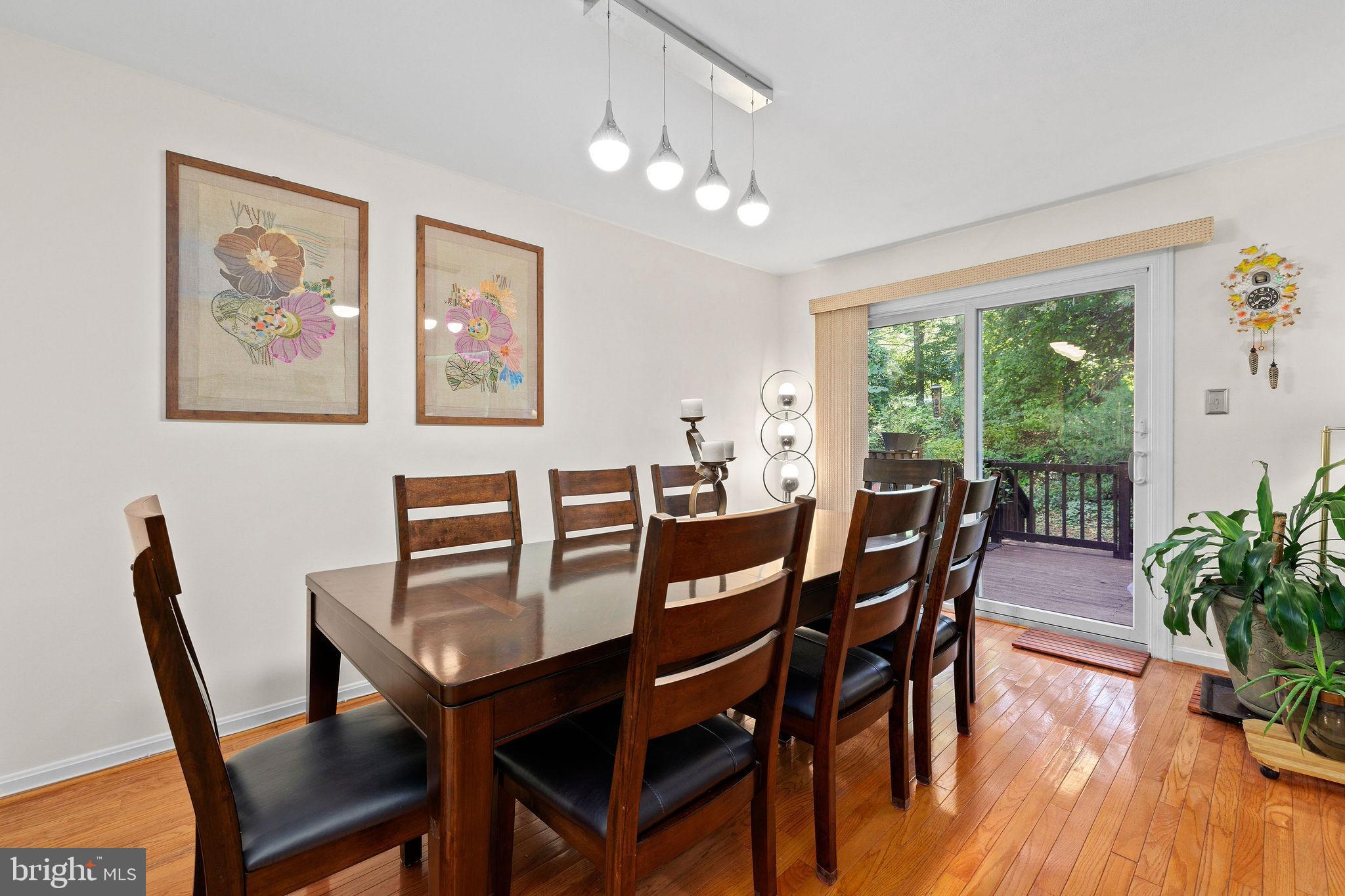 WOODLAND HILLS - Residential