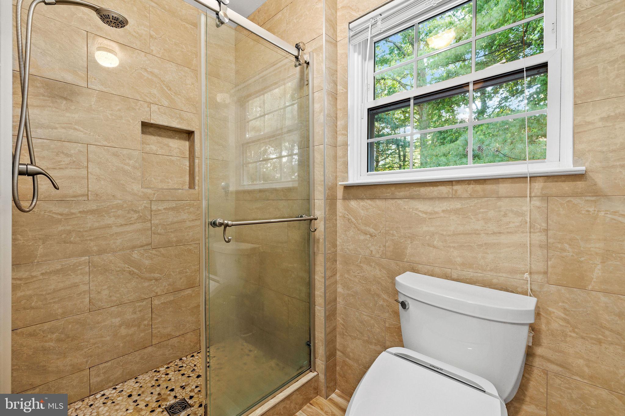 WOODLAND HILLS - Residential