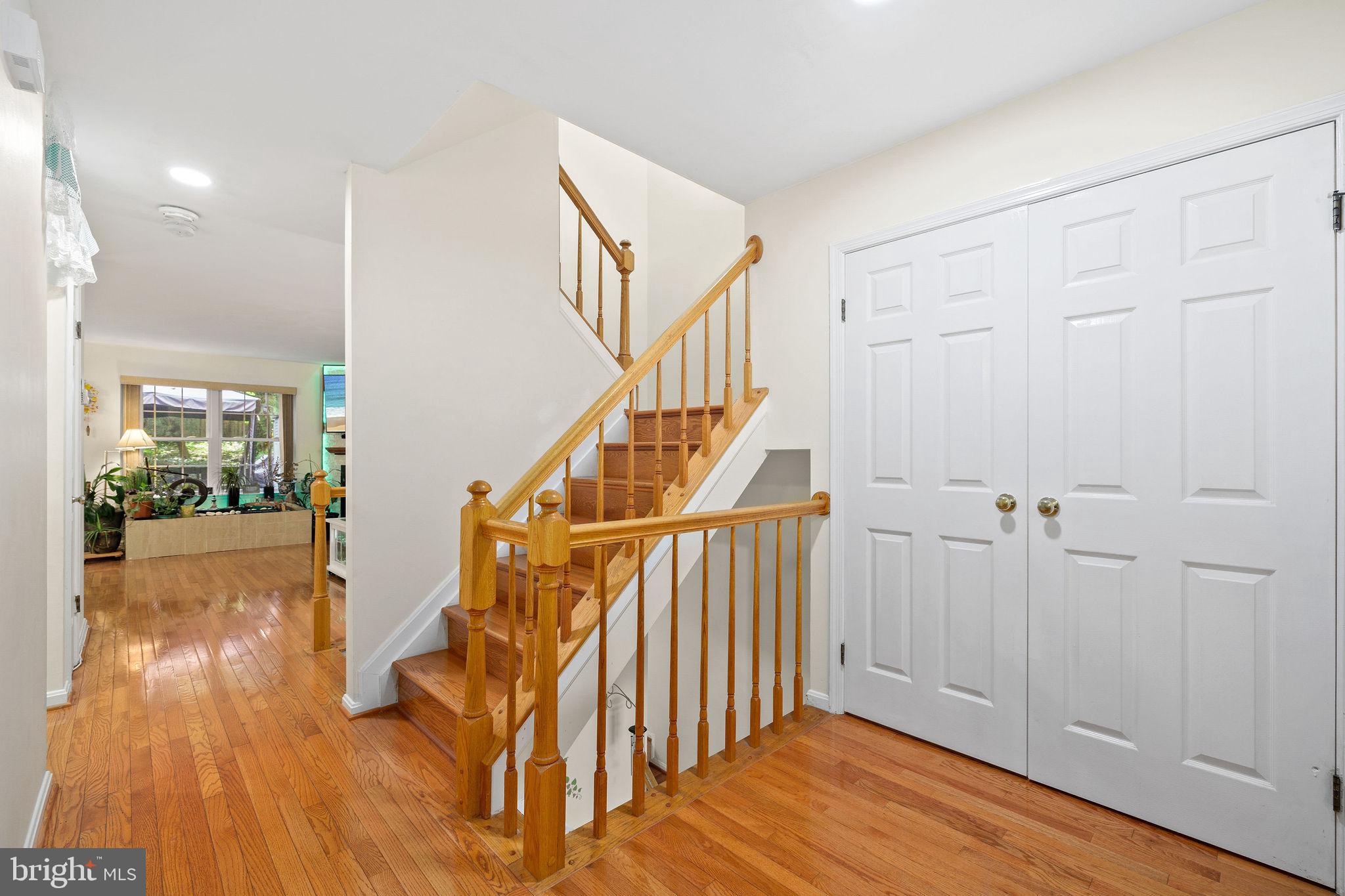 WOODLAND HILLS - Residential