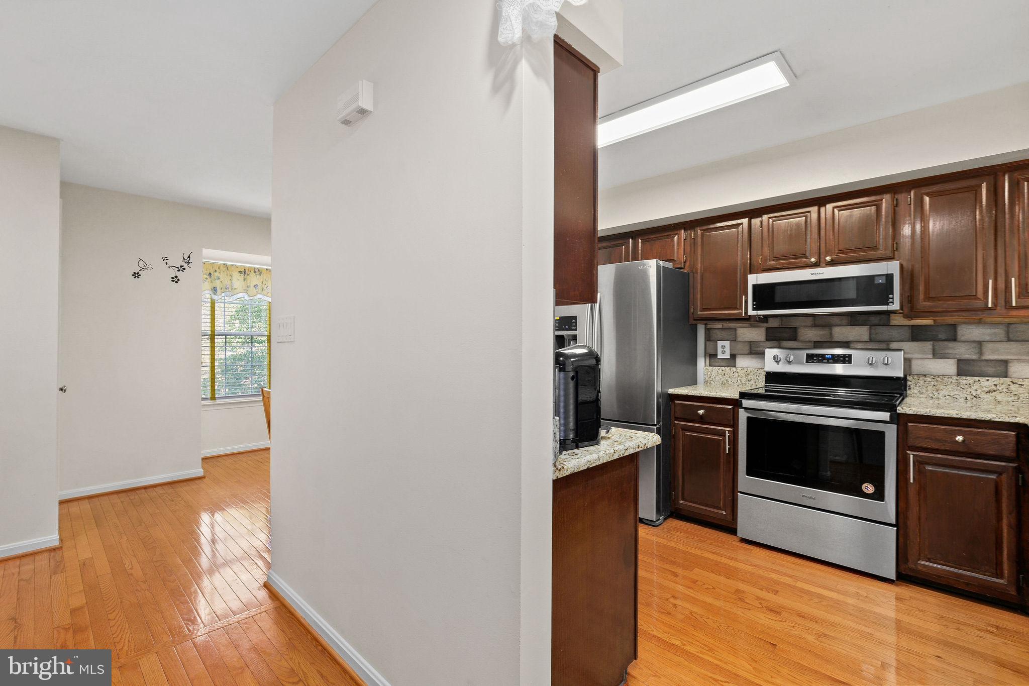 WOODLAND HILLS - Residential