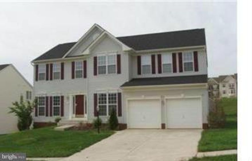 Great home in the Gallery, a popular neighborhood West of I81 for the country feel but close to all amenities. Inside enjoy the formal living and dining rooms or the private sitting area adjoining the owner's suite with custom bath of tranquil marine colors, glass tile, Italian porcelain floor, seamless glass shower and handmade mirrors. Enjoy the deck with Sunsetter awning.  Move in ready.