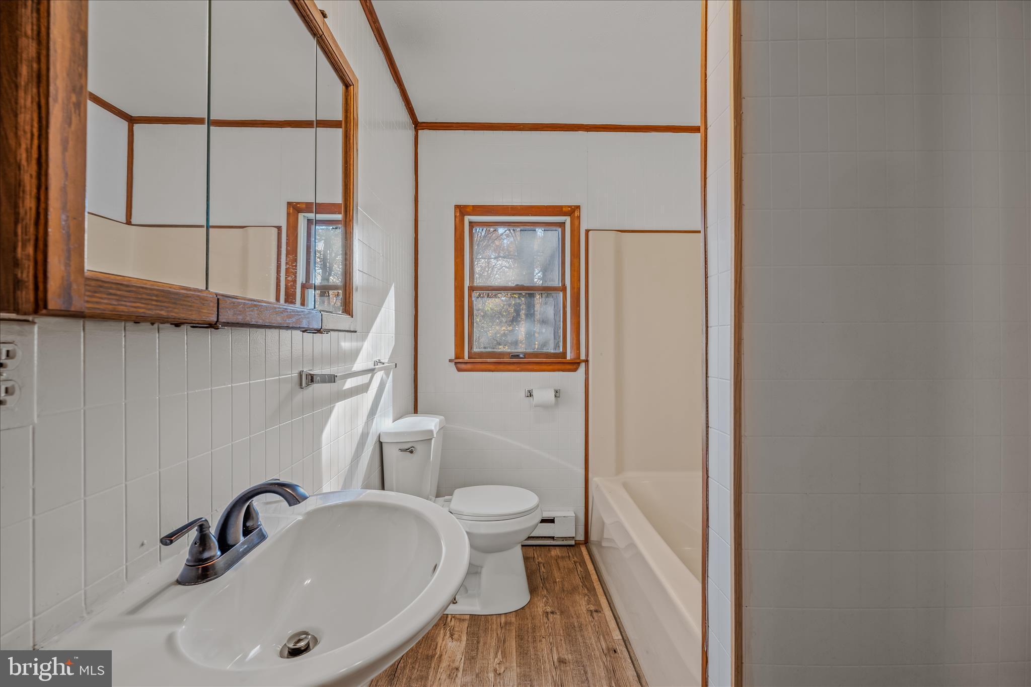 GREAT CACAPON - Residential Lease