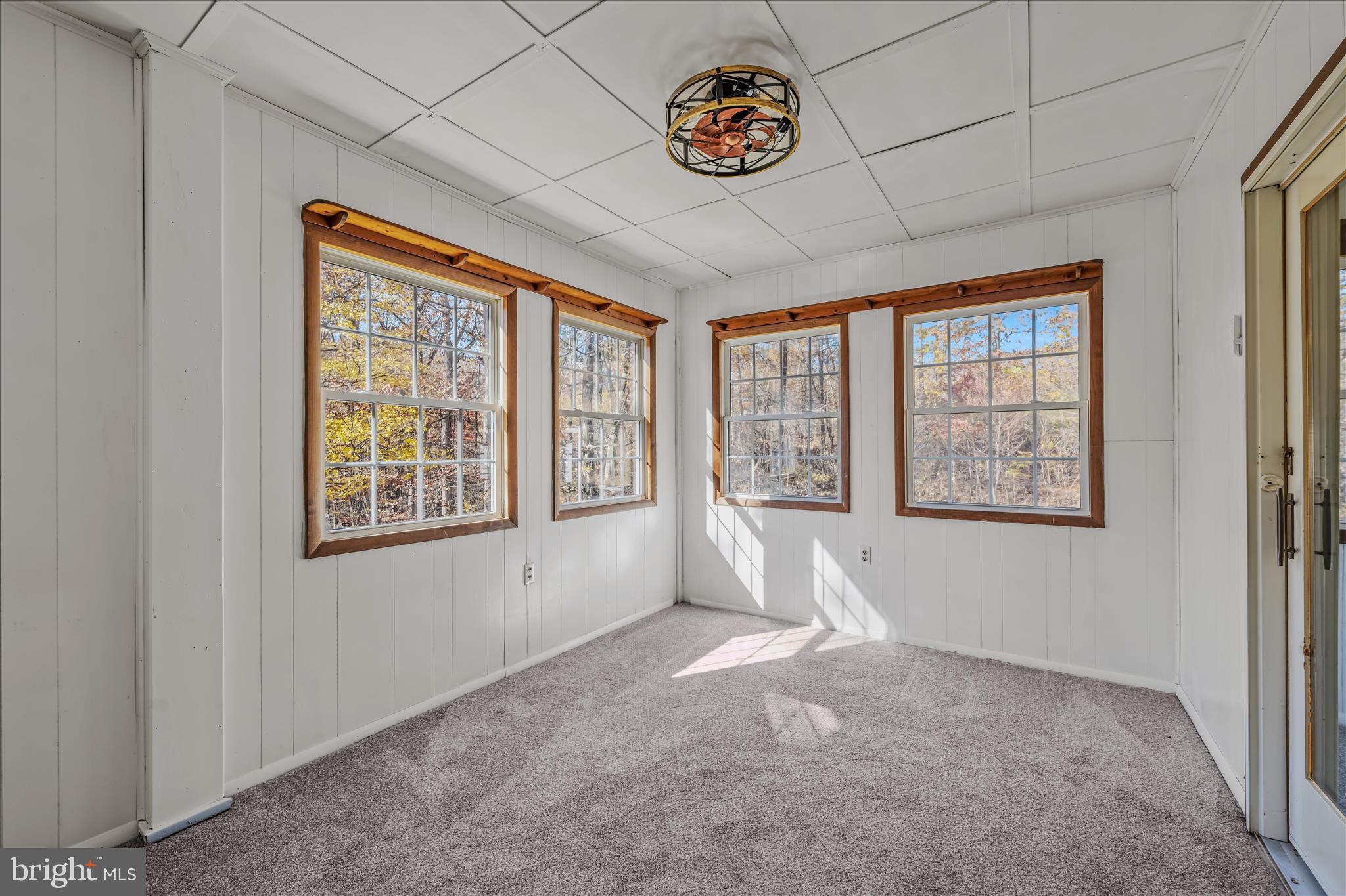 GREAT CACAPON - Residential Lease