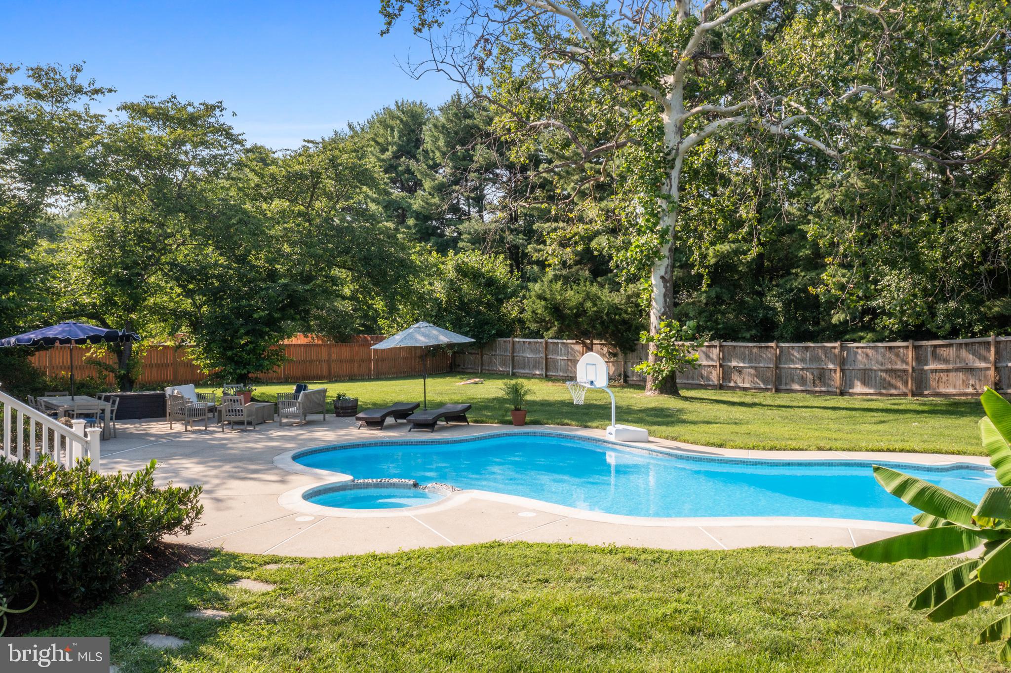 436 RIVENDELL LANE