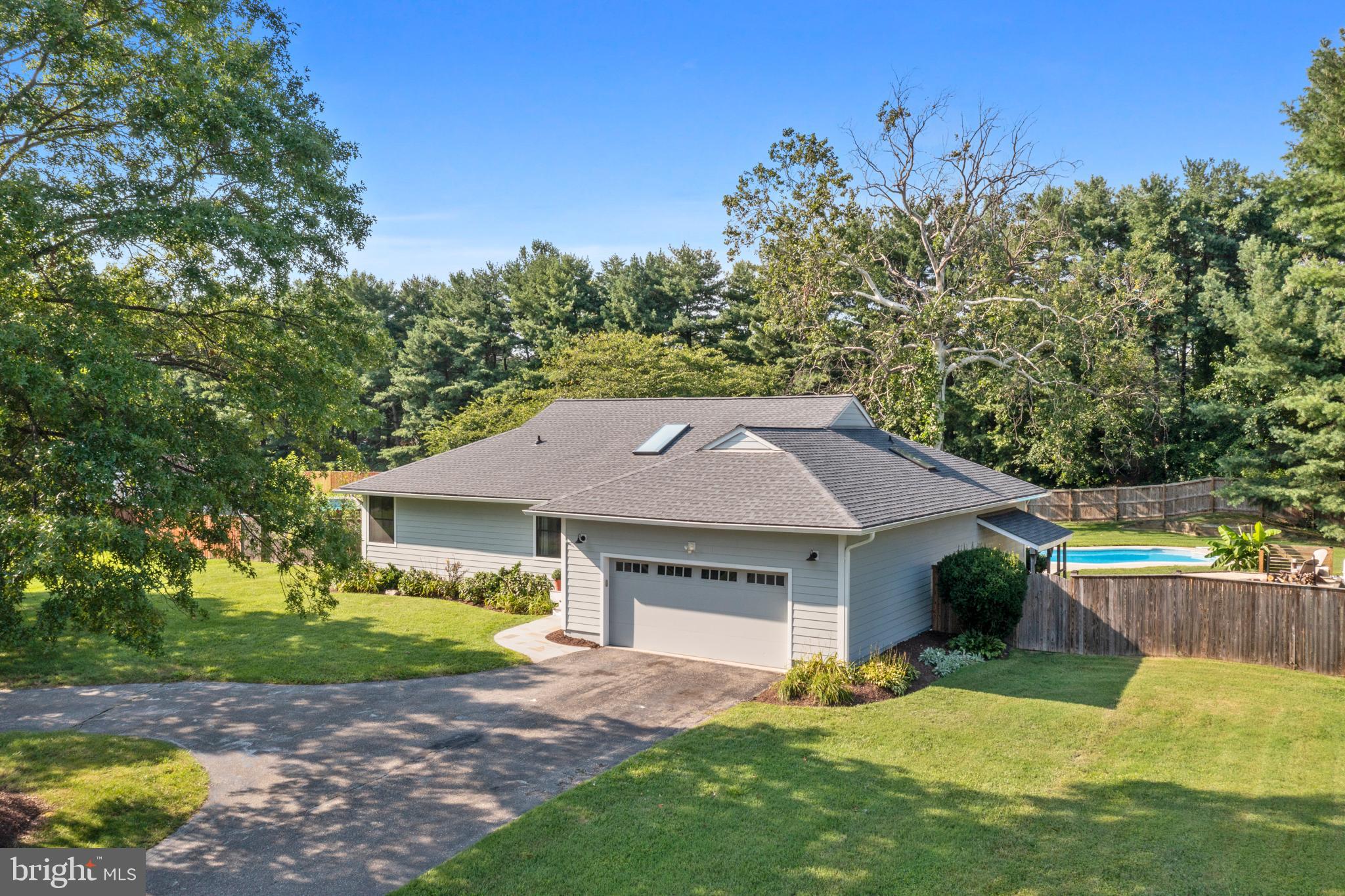 436 RIVENDELL LANE