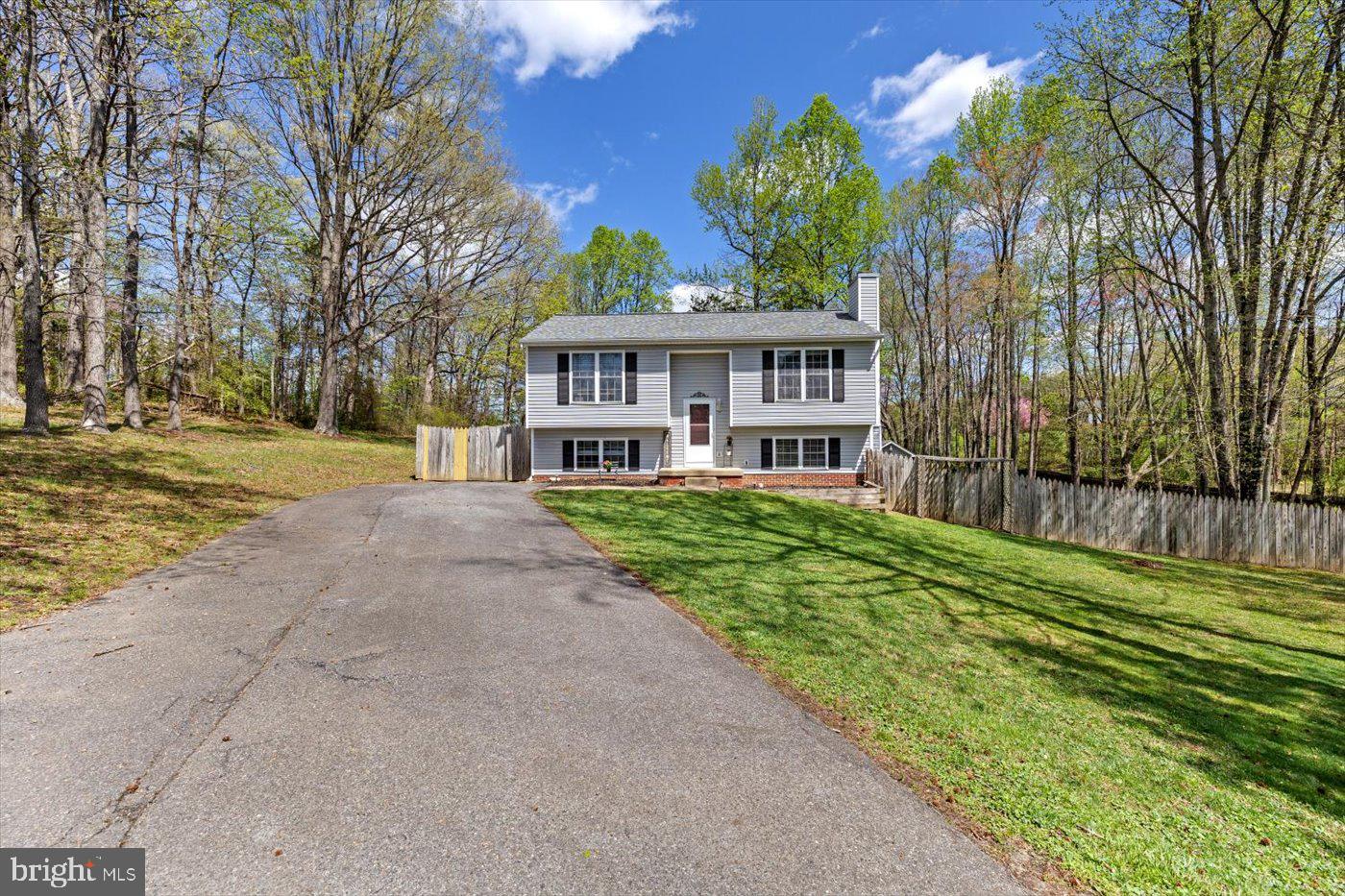 FALCON RIDGE - Residential