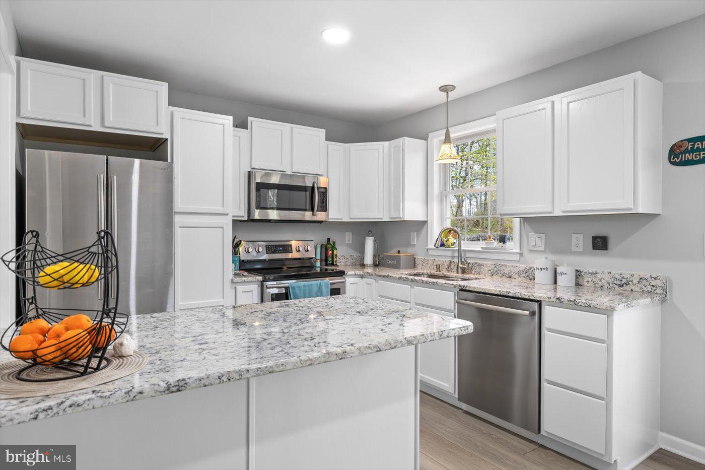 FALCON RIDGE - Residential