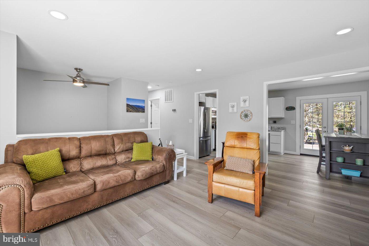 FALCON RIDGE - Residential