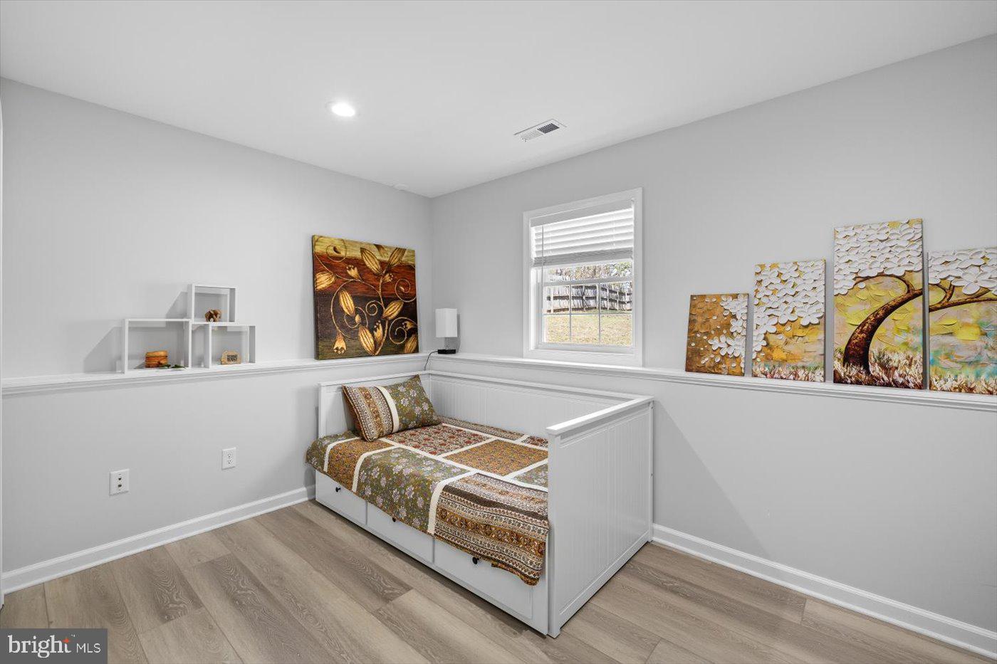 FALCON RIDGE - Residential