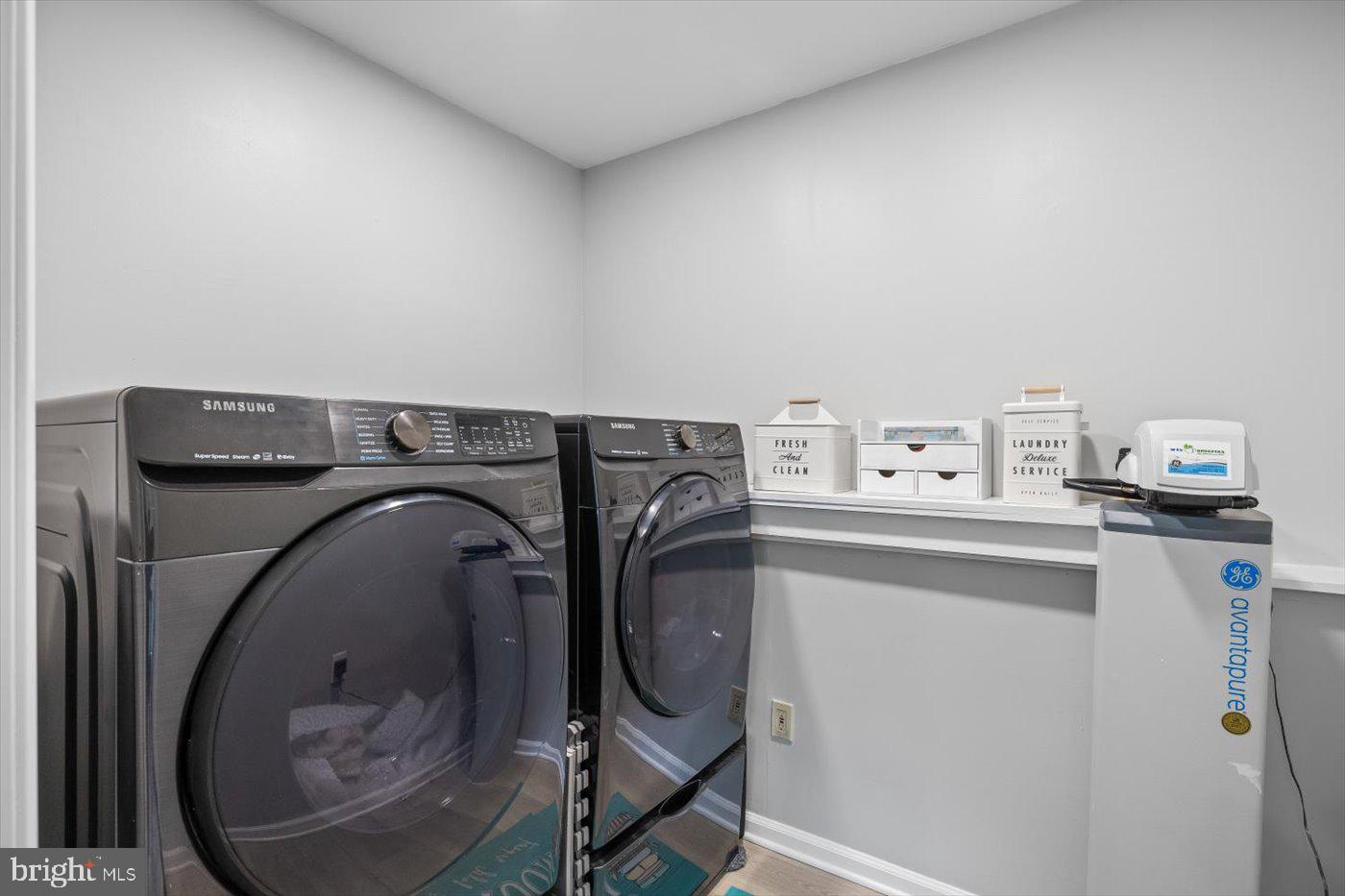 FALCON RIDGE - Residential