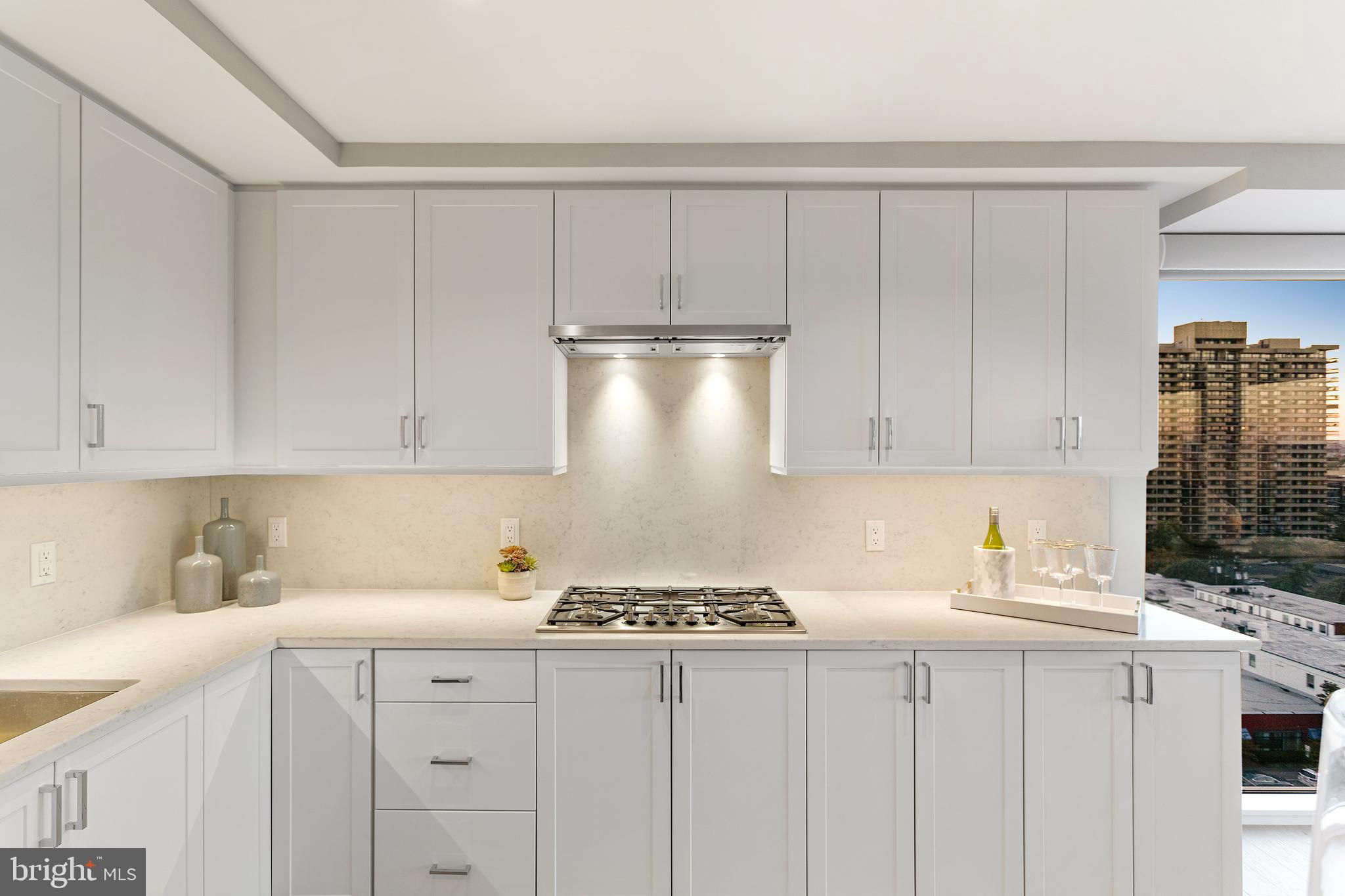 OLD TOWN ALEXANDRIA - Residential