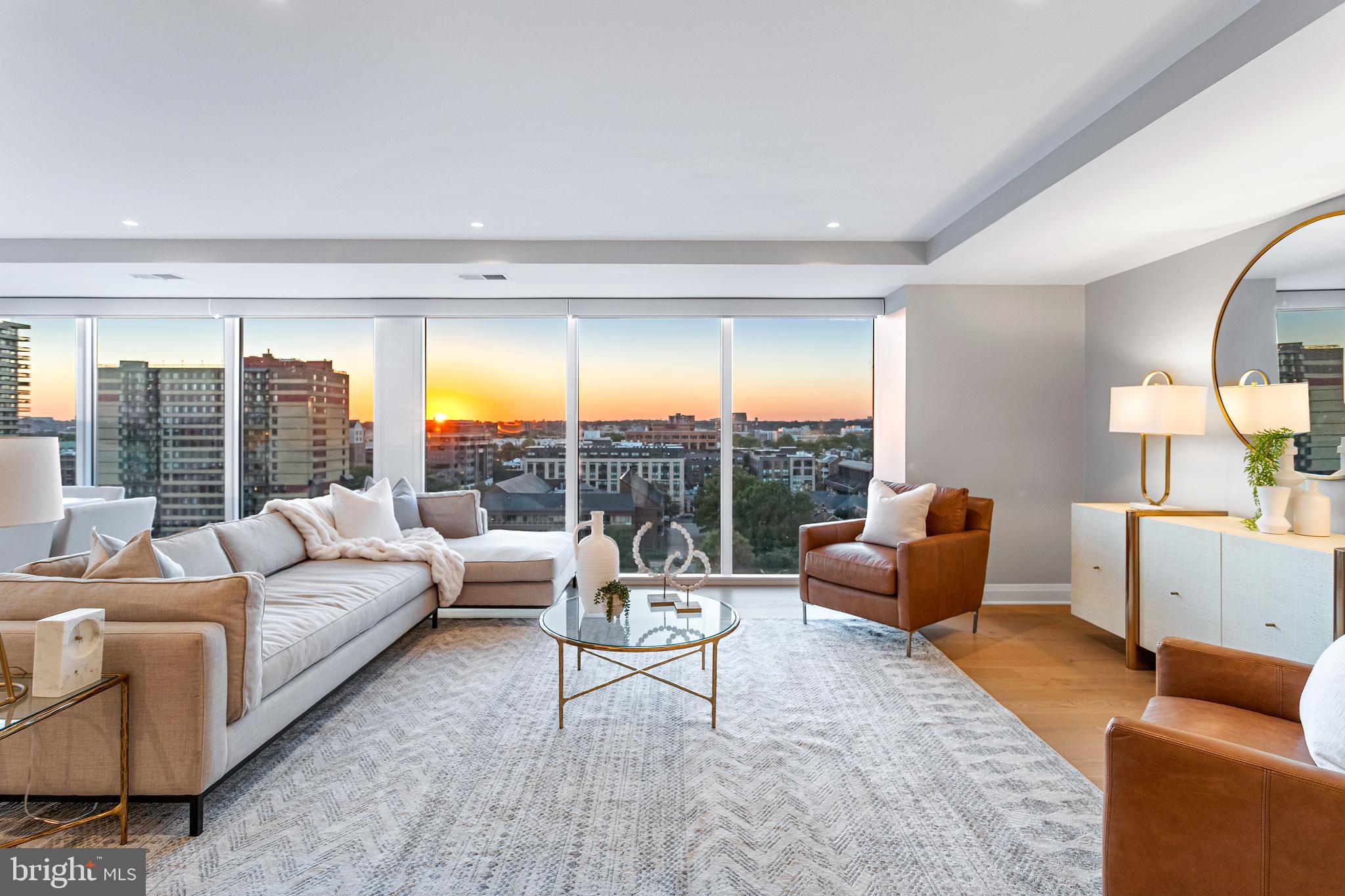 OLD TOWN ALEXANDRIA - Residential