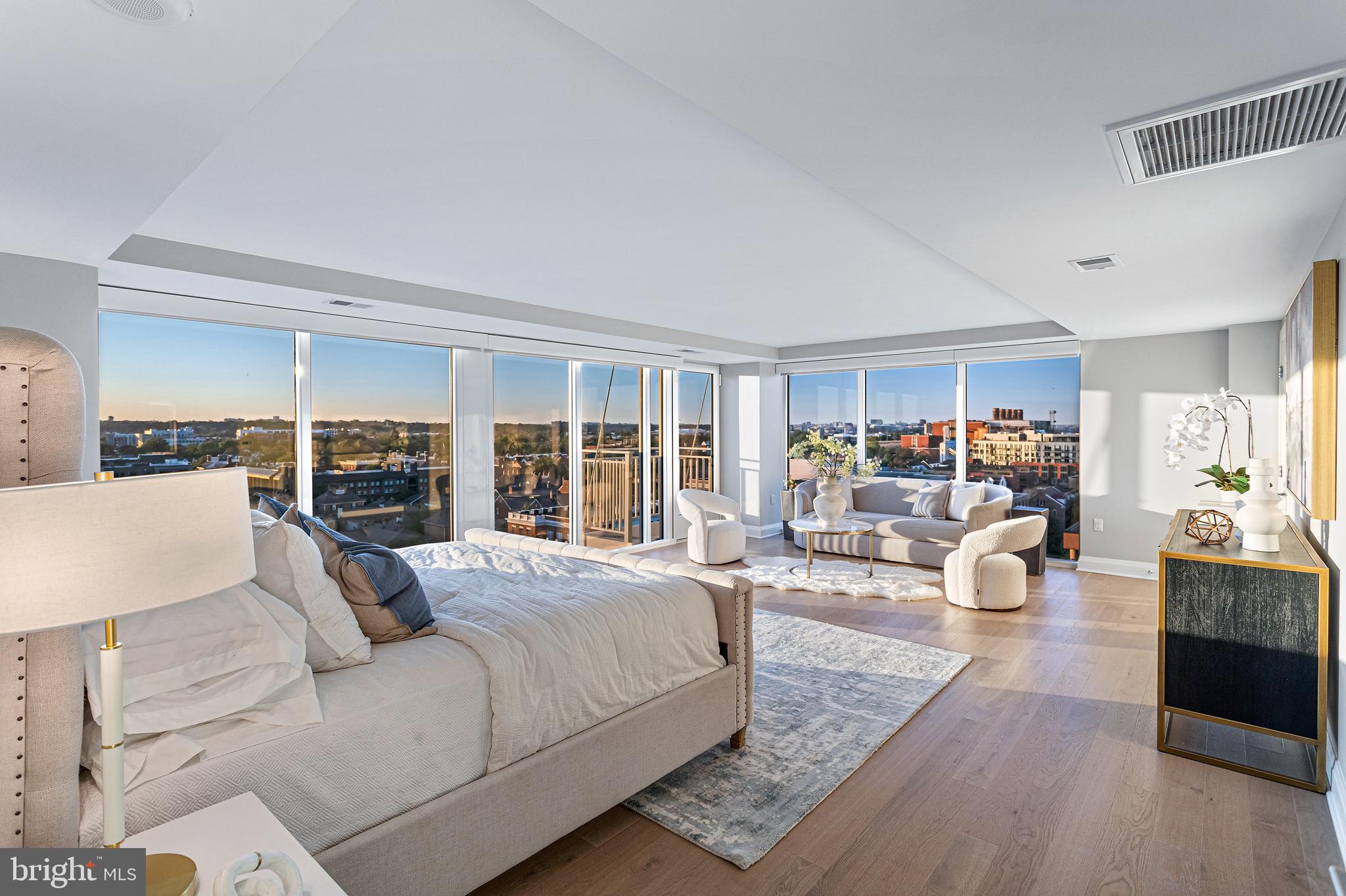 OLD TOWN ALEXANDRIA - Residential