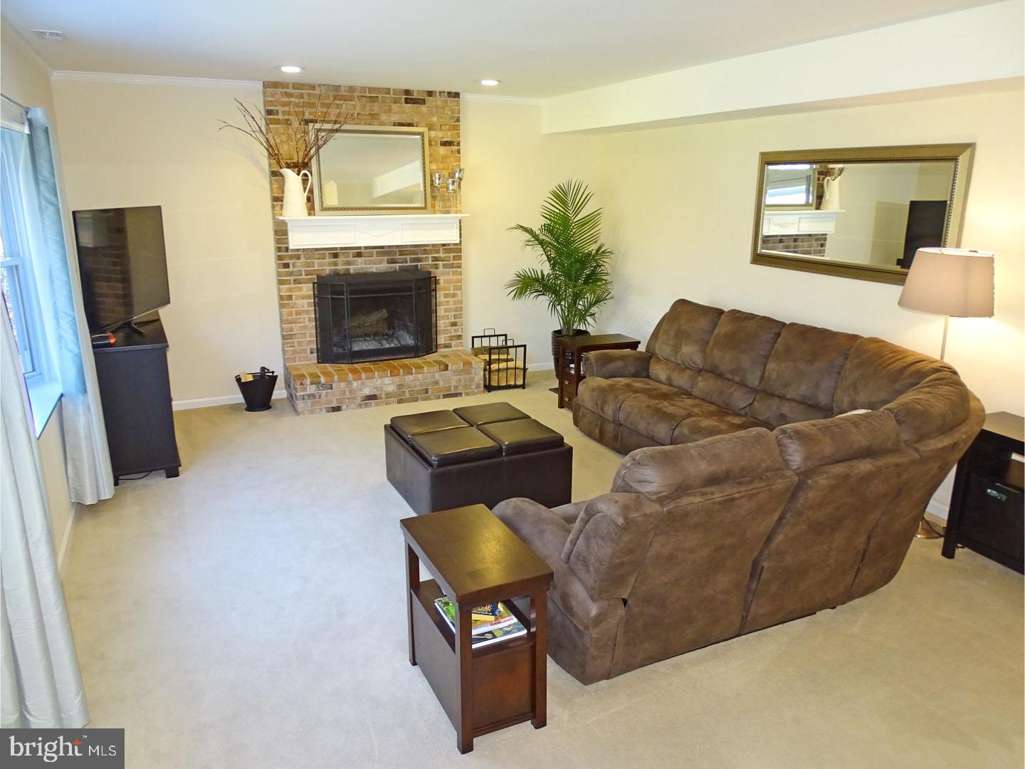 YARDLEY HUNT - Residential