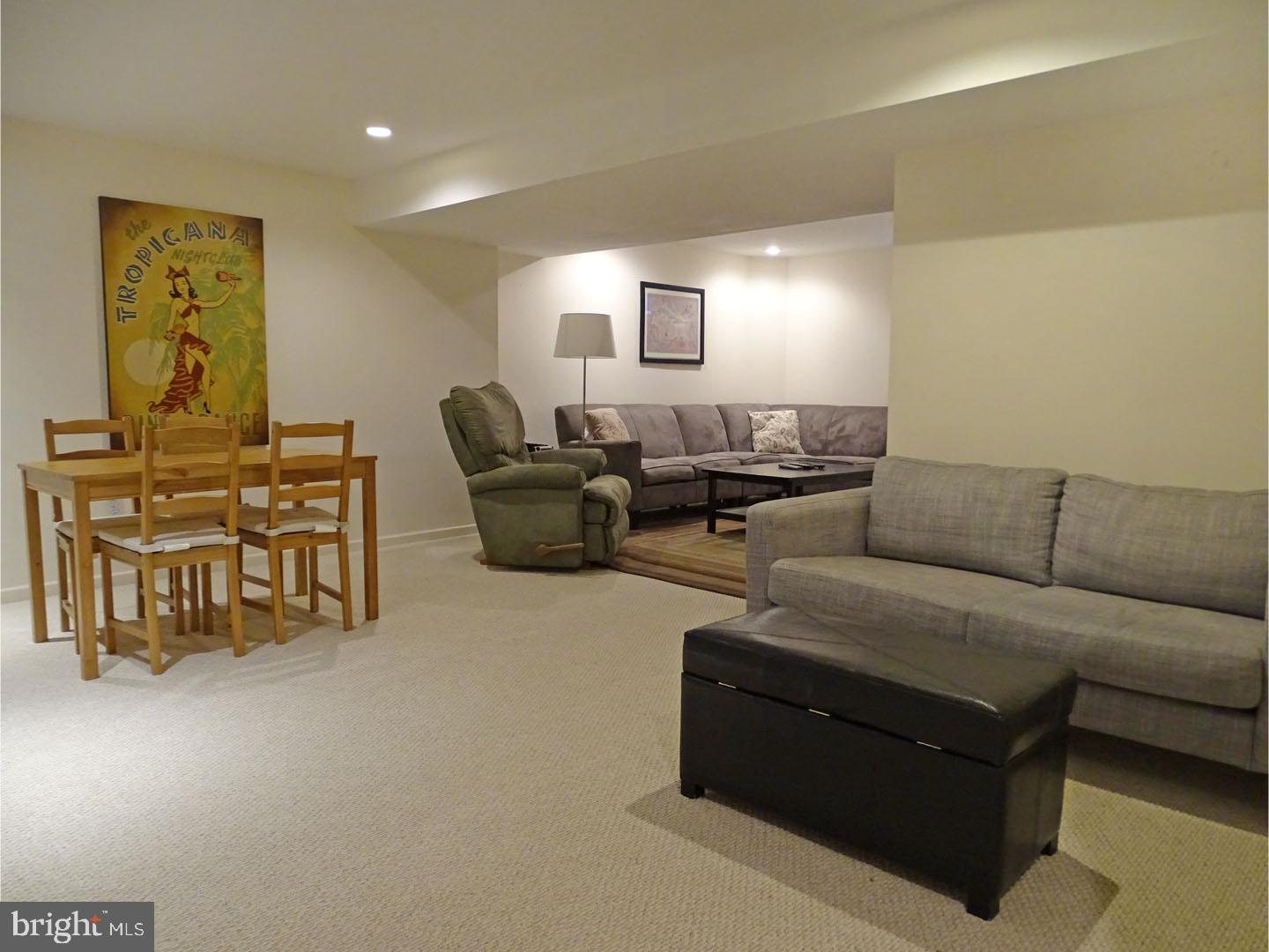 YARDLEY HUNT - Residential