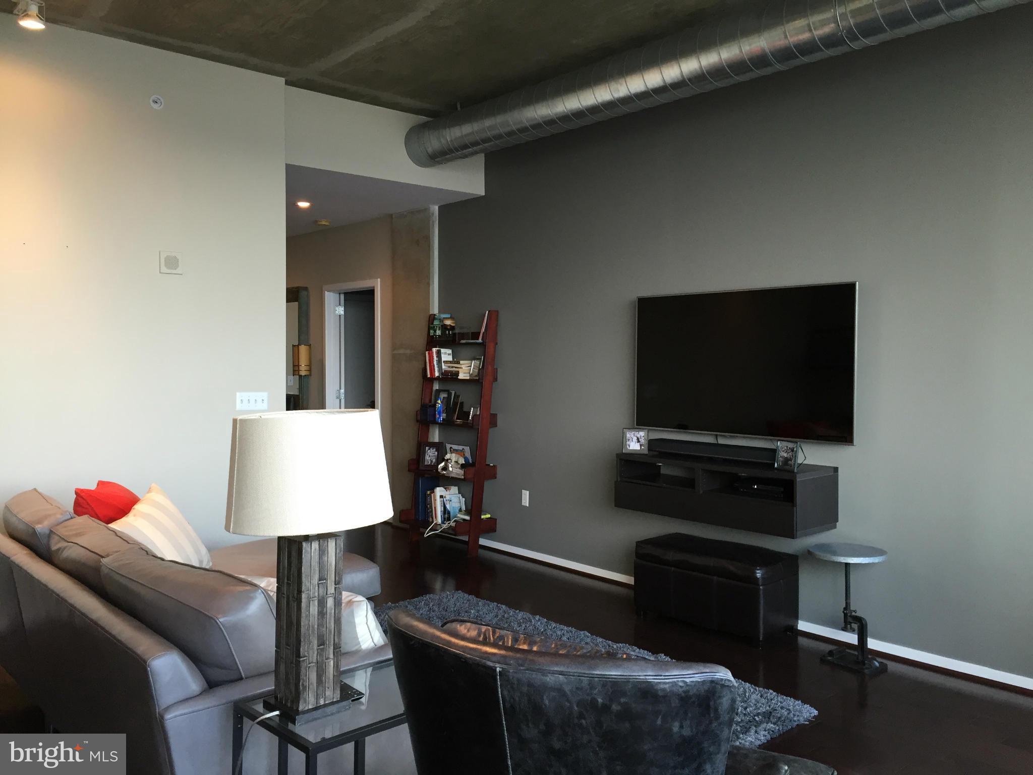 LOCUST POINT - Residential Lease