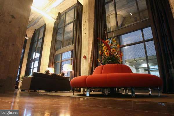 LOCUST POINT - Residential Lease