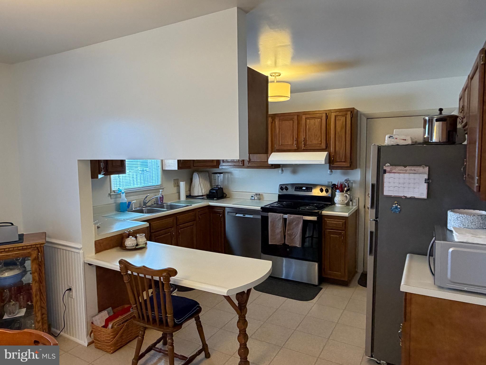 BRIGHTON MANOR - Residential