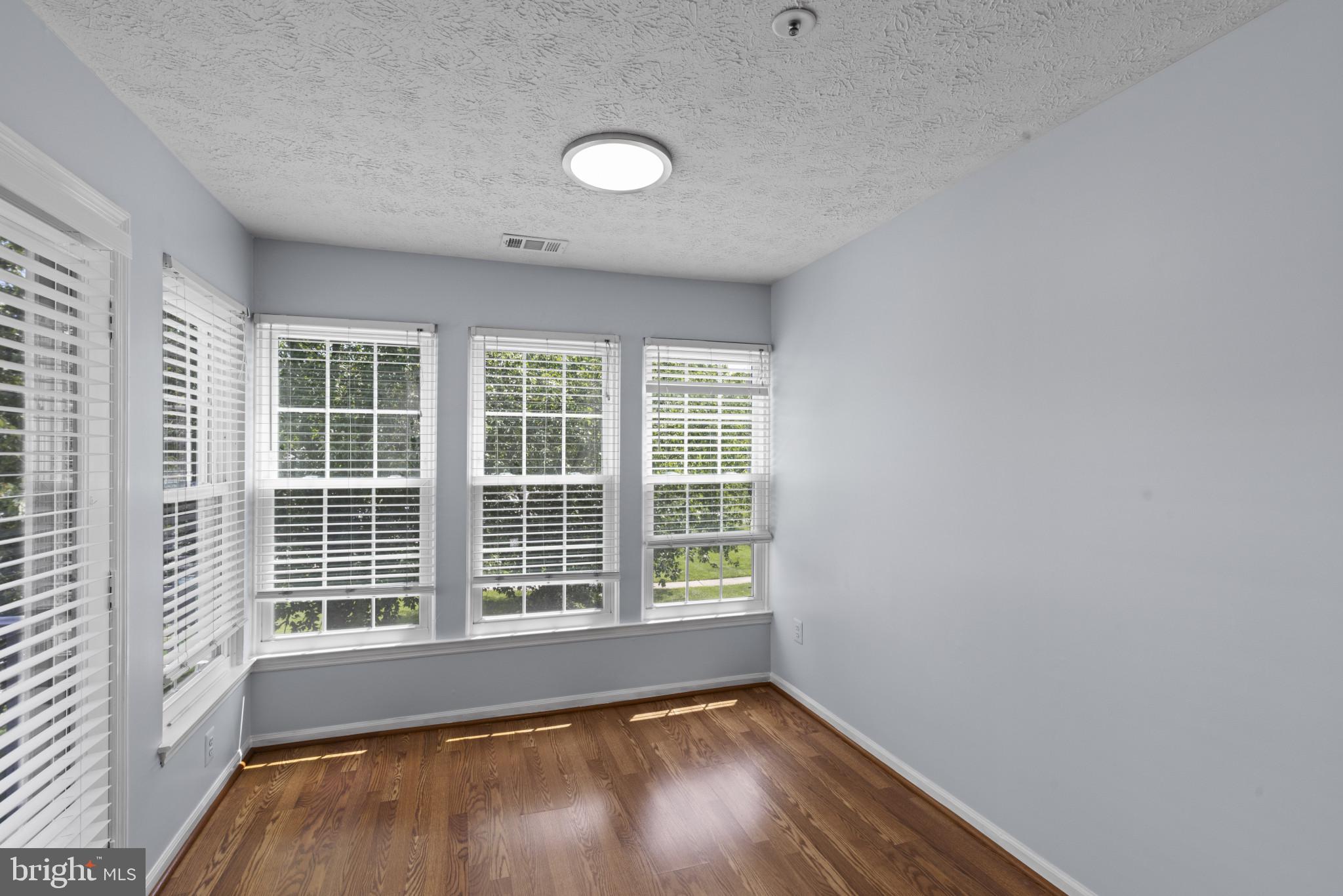 DEERFIELD - Residential Lease