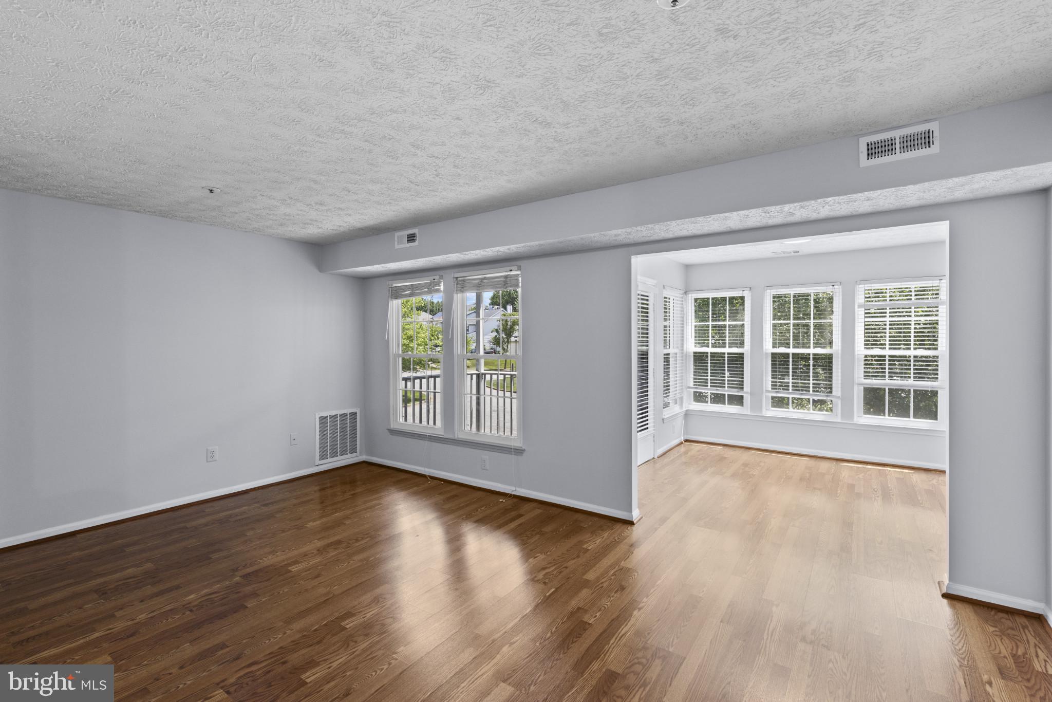 DEERFIELD - Residential Lease