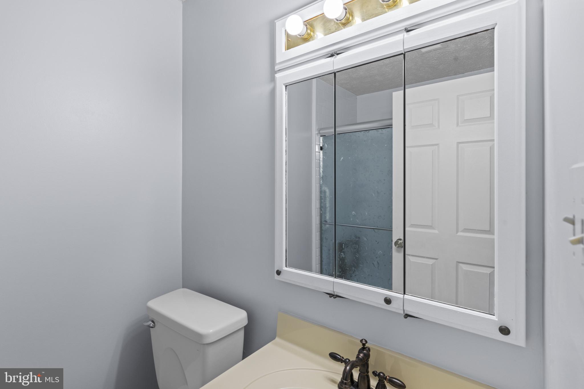 DEERFIELD - Residential Lease