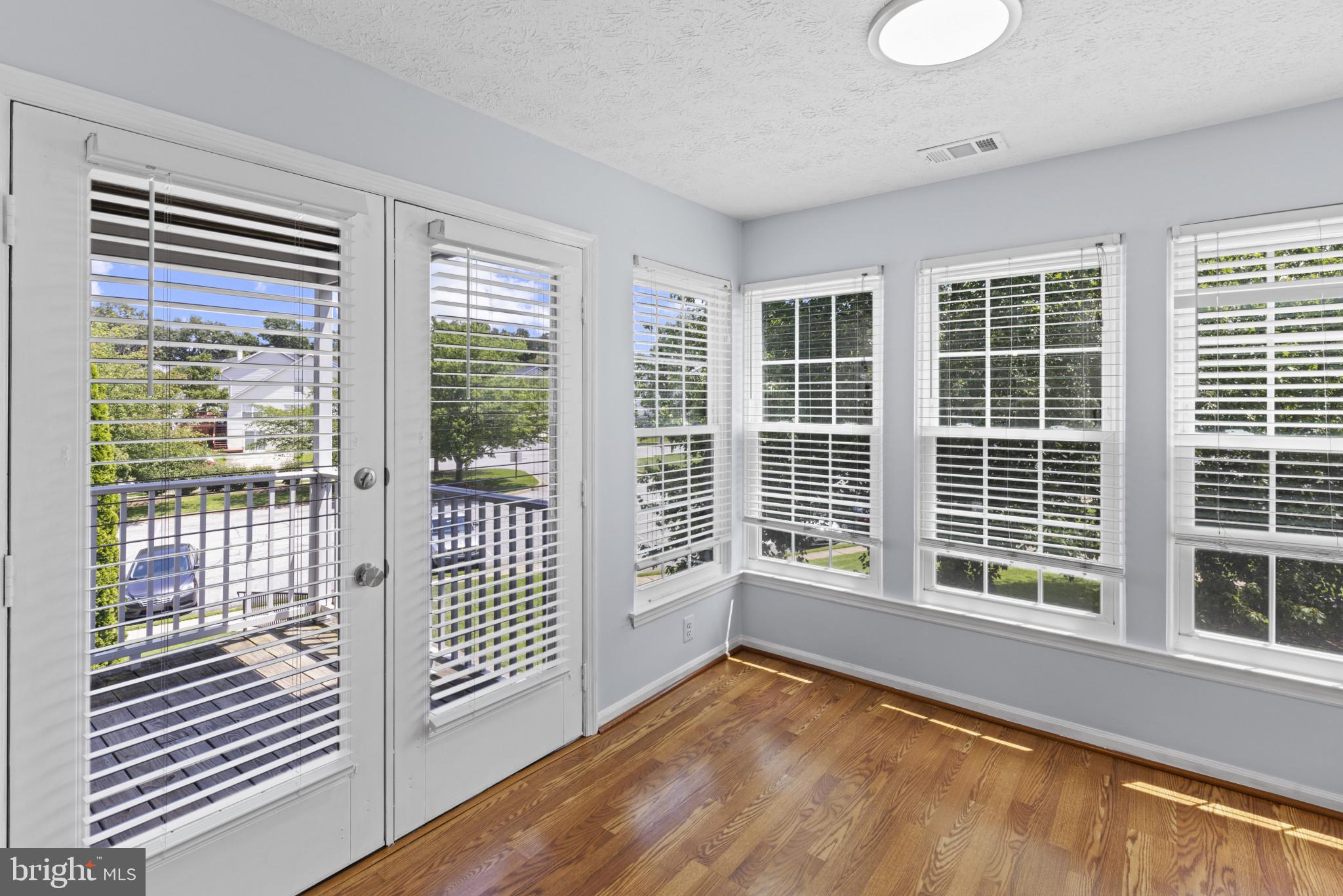 DEERFIELD - Residential Lease