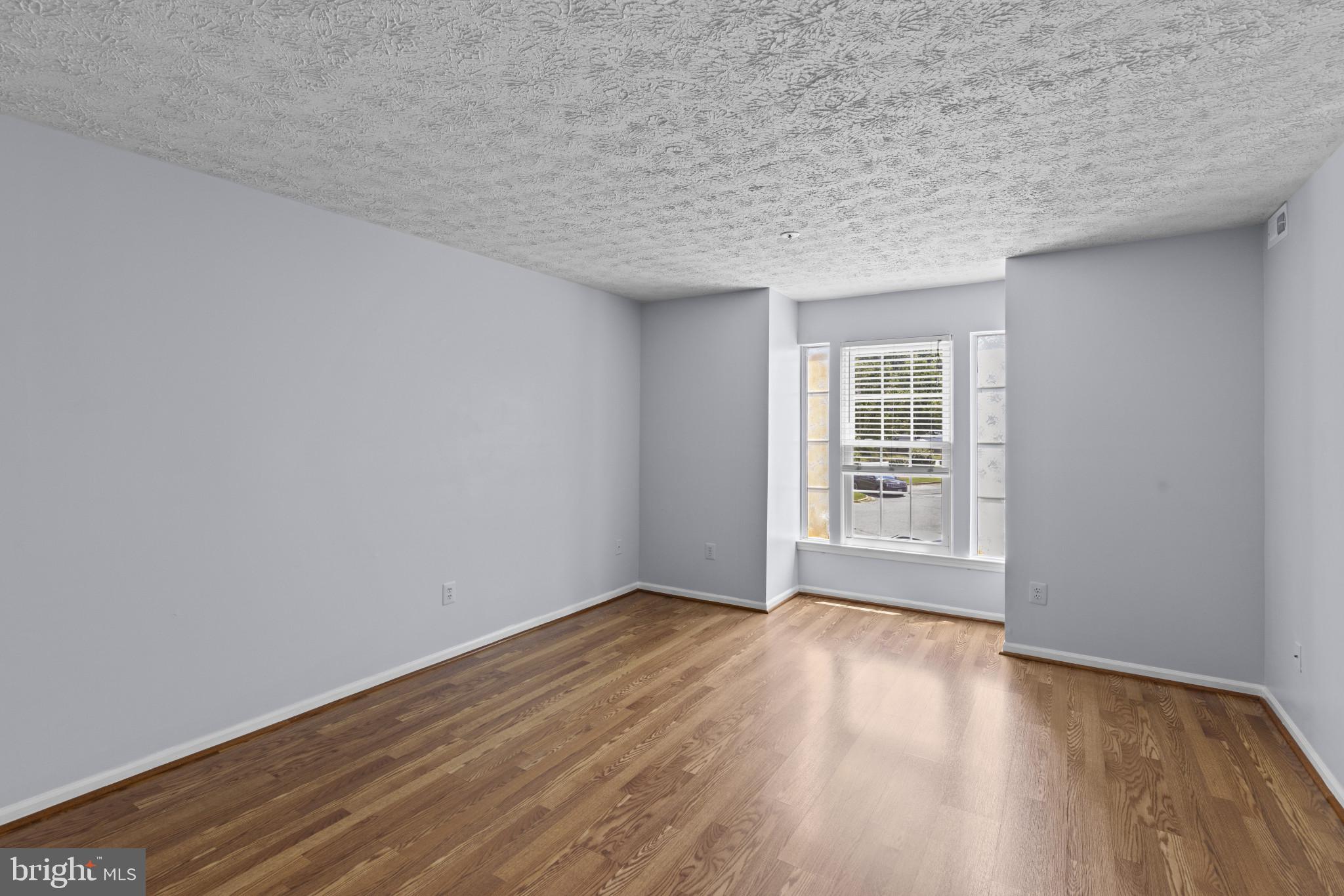 DEERFIELD - Residential Lease