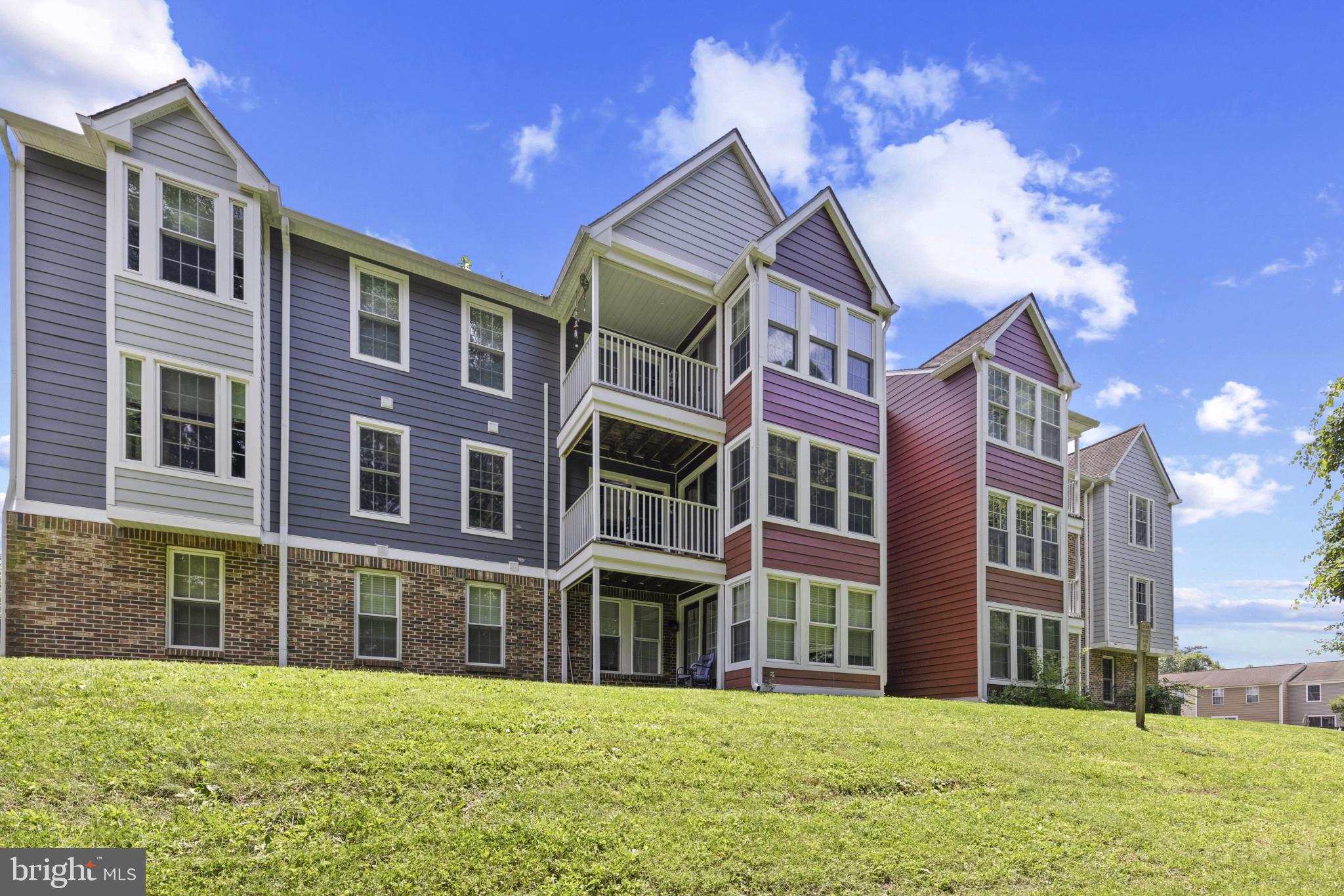 DEERFIELD - Residential Lease