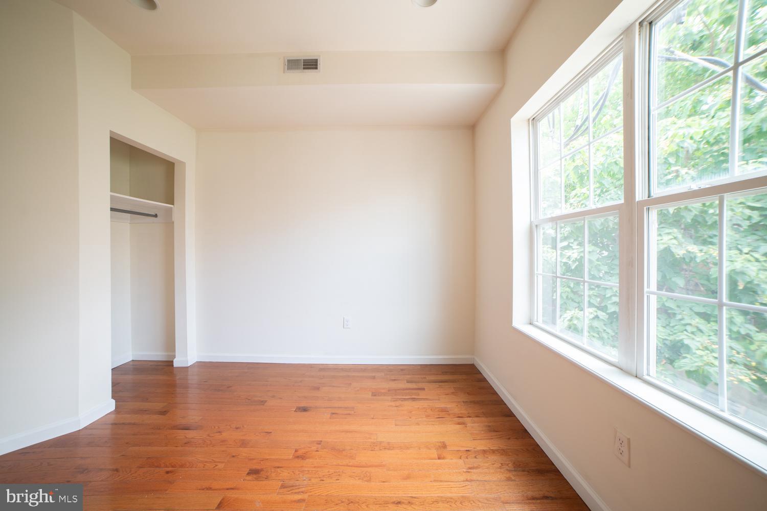 TEMPLE UNIVERSITY - Residential Lease