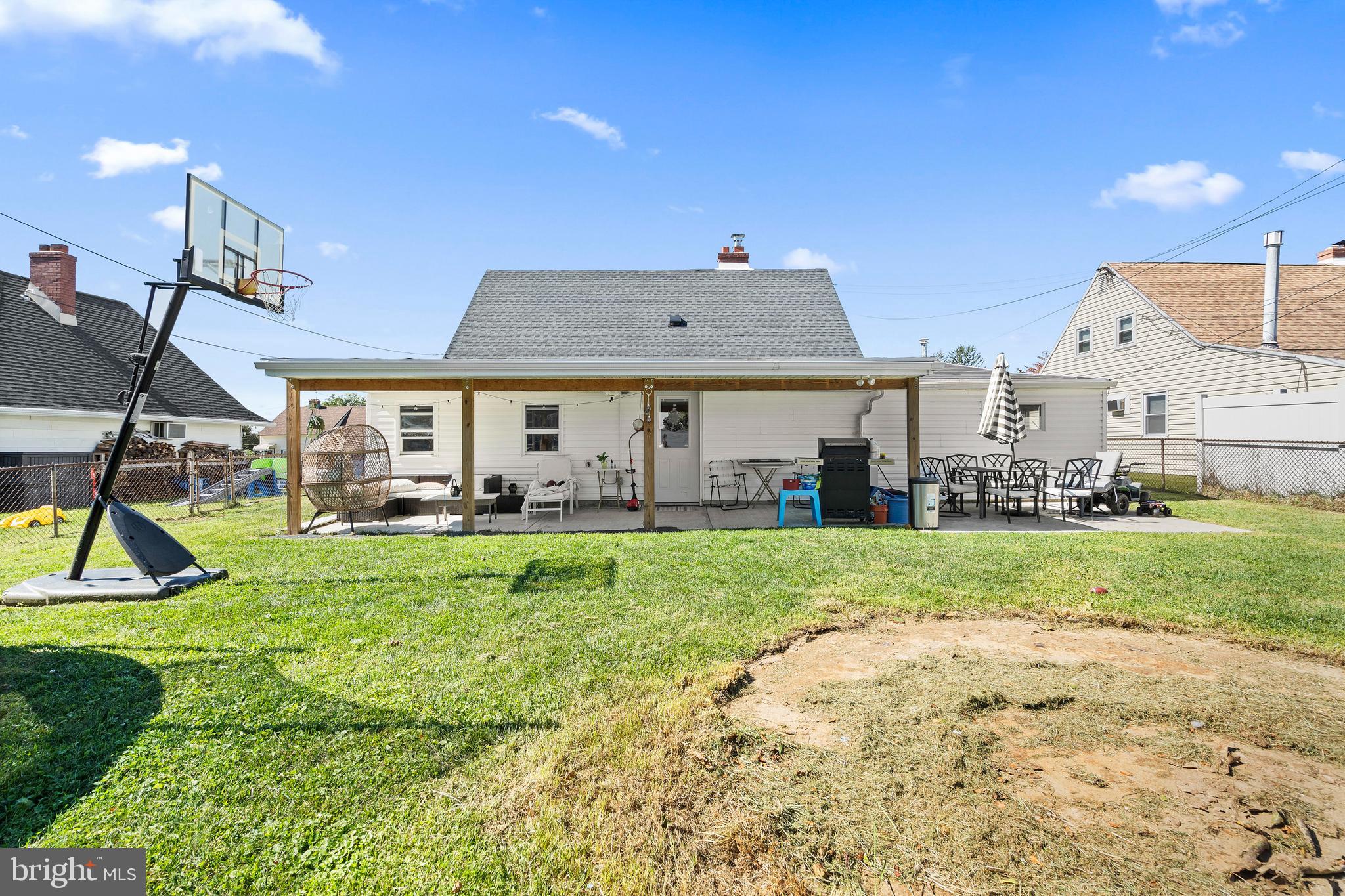 ACADEMY GARDENS - Residential