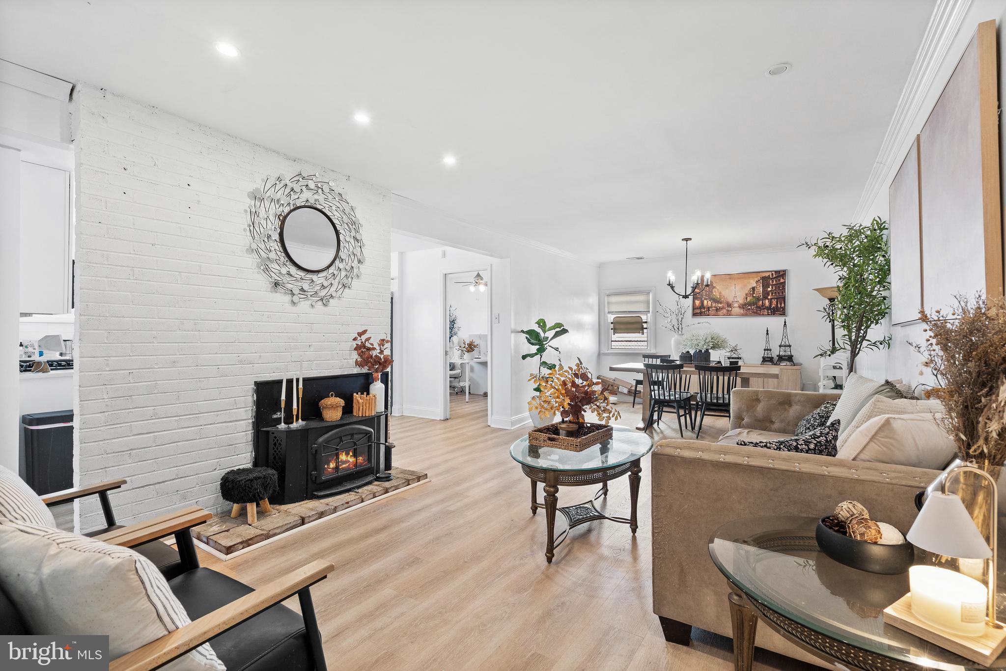 ACADEMY GARDENS - Residential