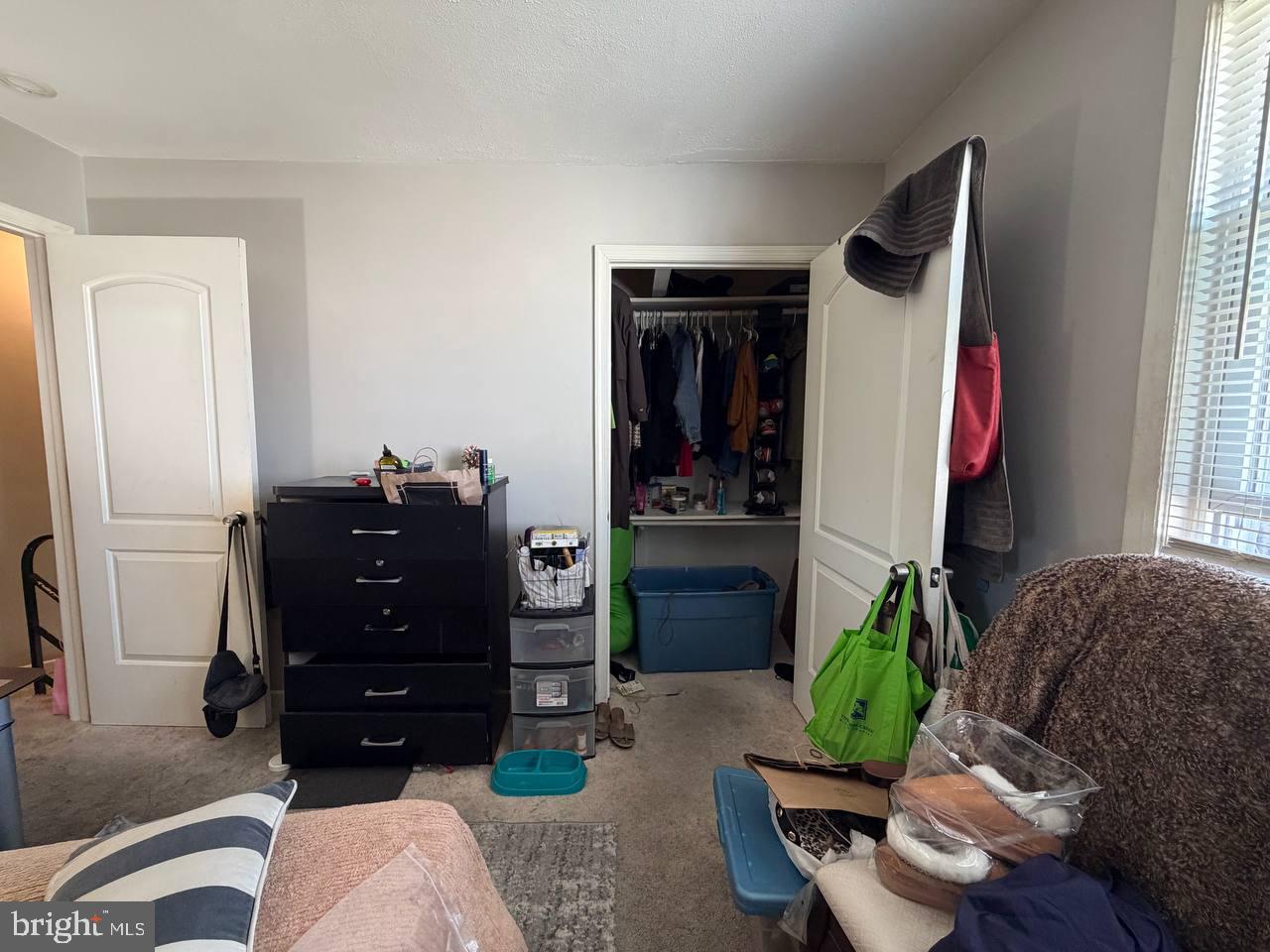 IVERSON SQUARE CONDOMINIUM - Residential
