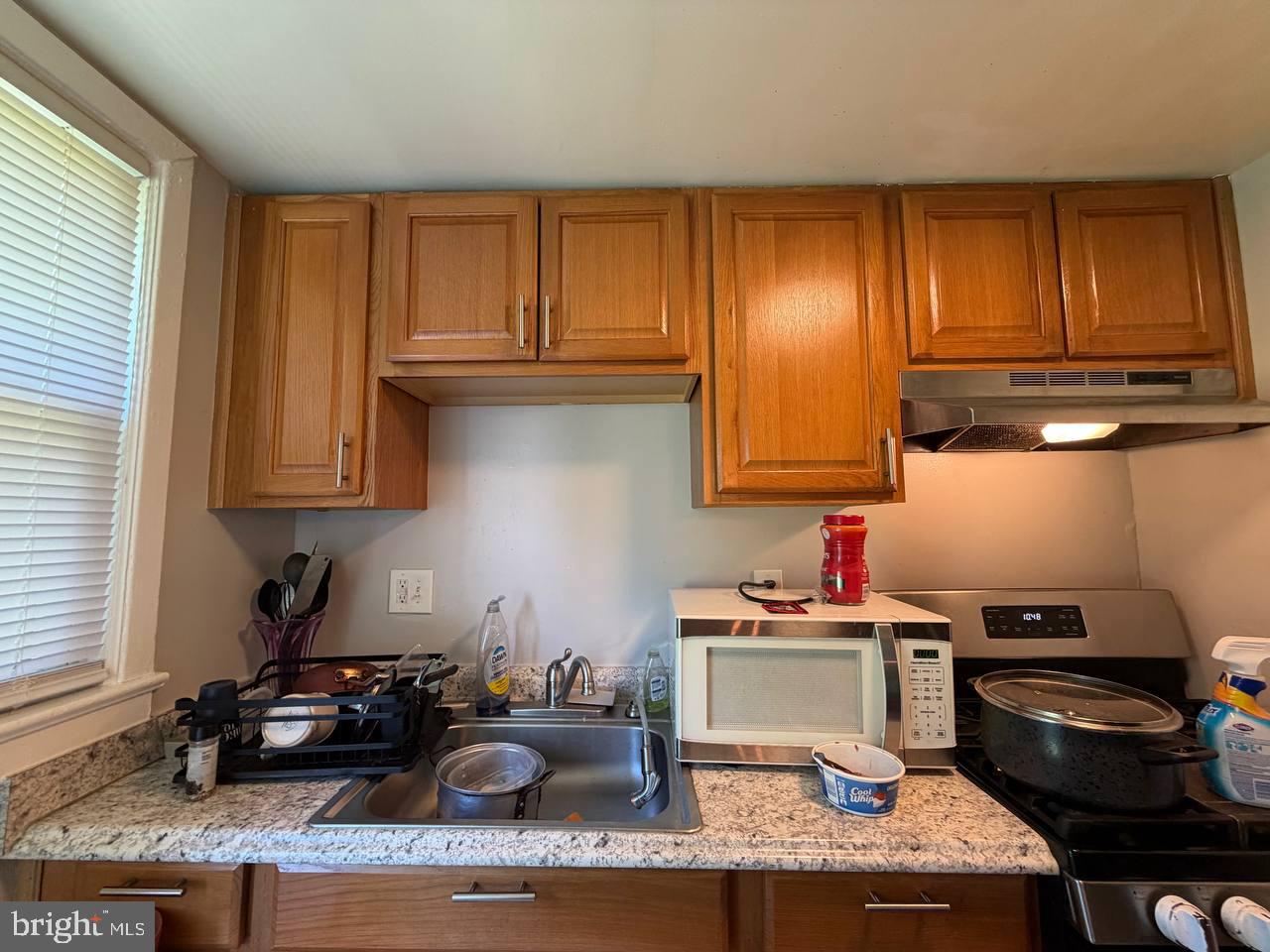 IVERSON SQUARE CONDOMINIUM - Residential