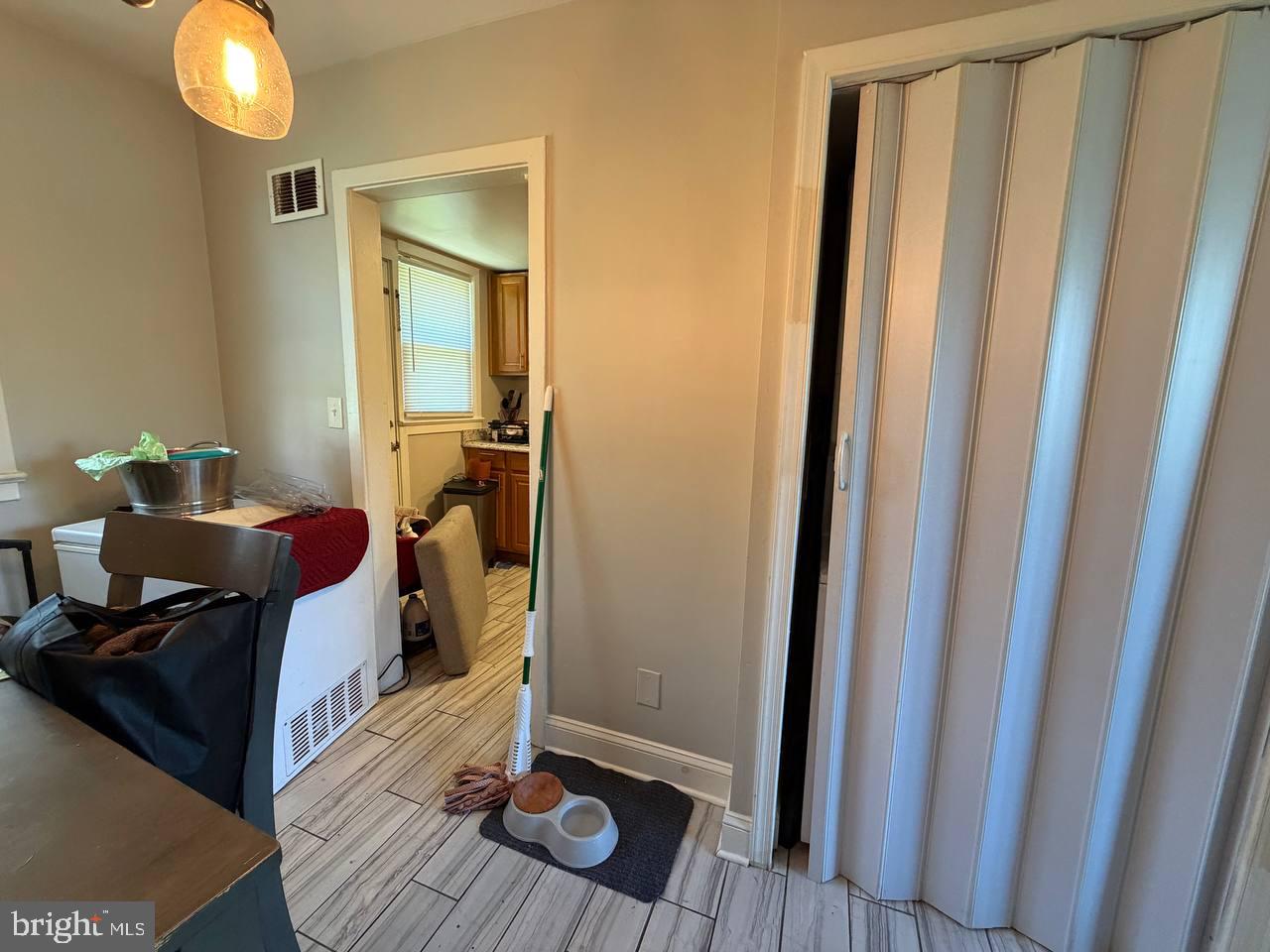 IVERSON SQUARE CONDOMINIUM - Residential