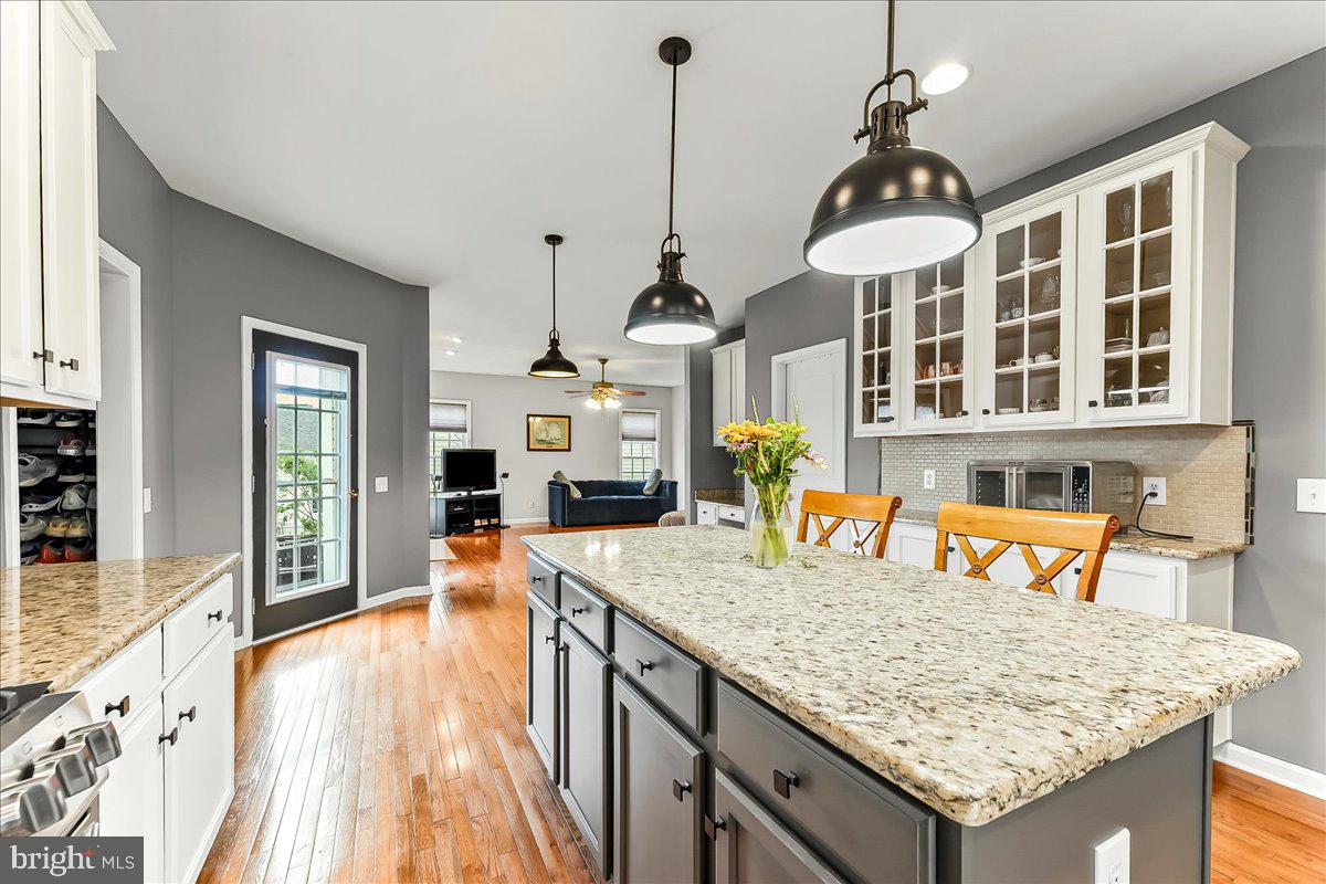 WINDSOR RIDGE - Residential