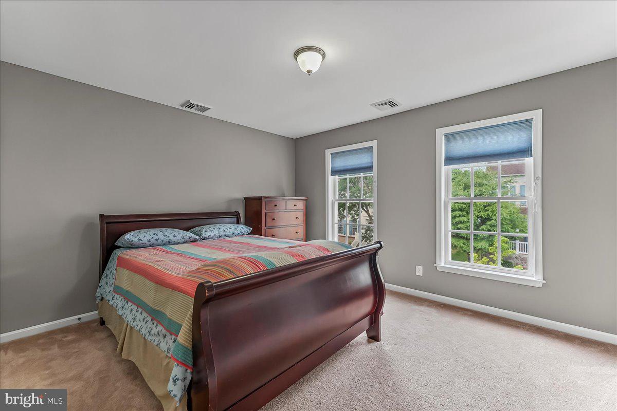 WINDSOR RIDGE - Residential