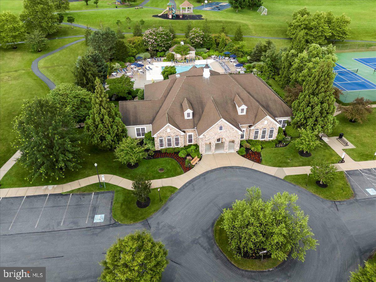 WINDSOR RIDGE - Residential