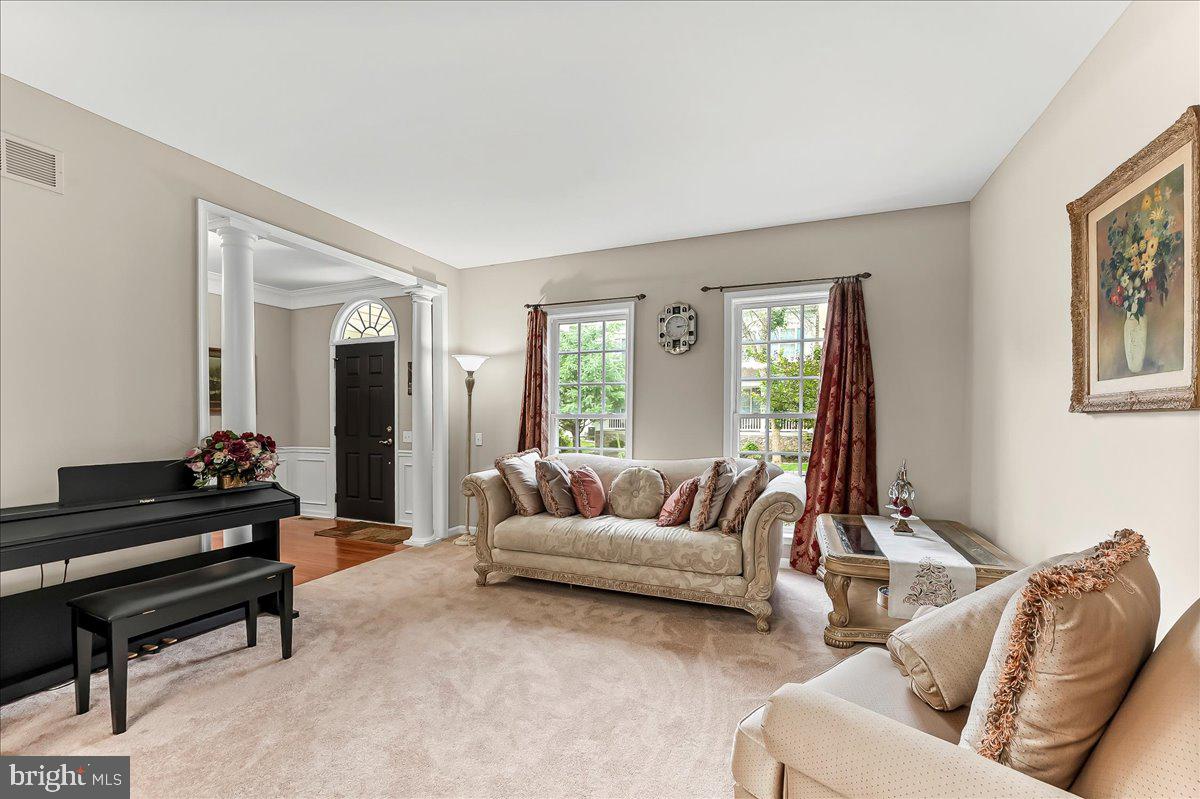 WINDSOR RIDGE - Residential