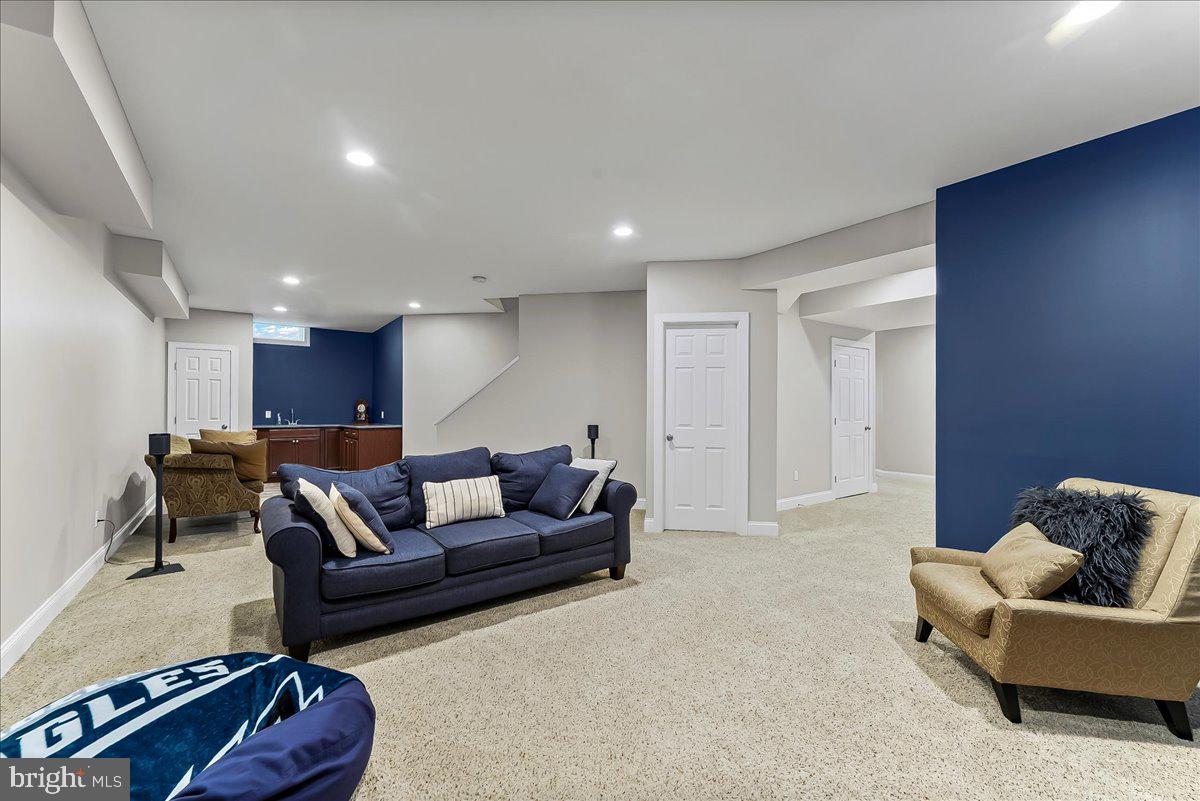 WINDSOR RIDGE - Residential